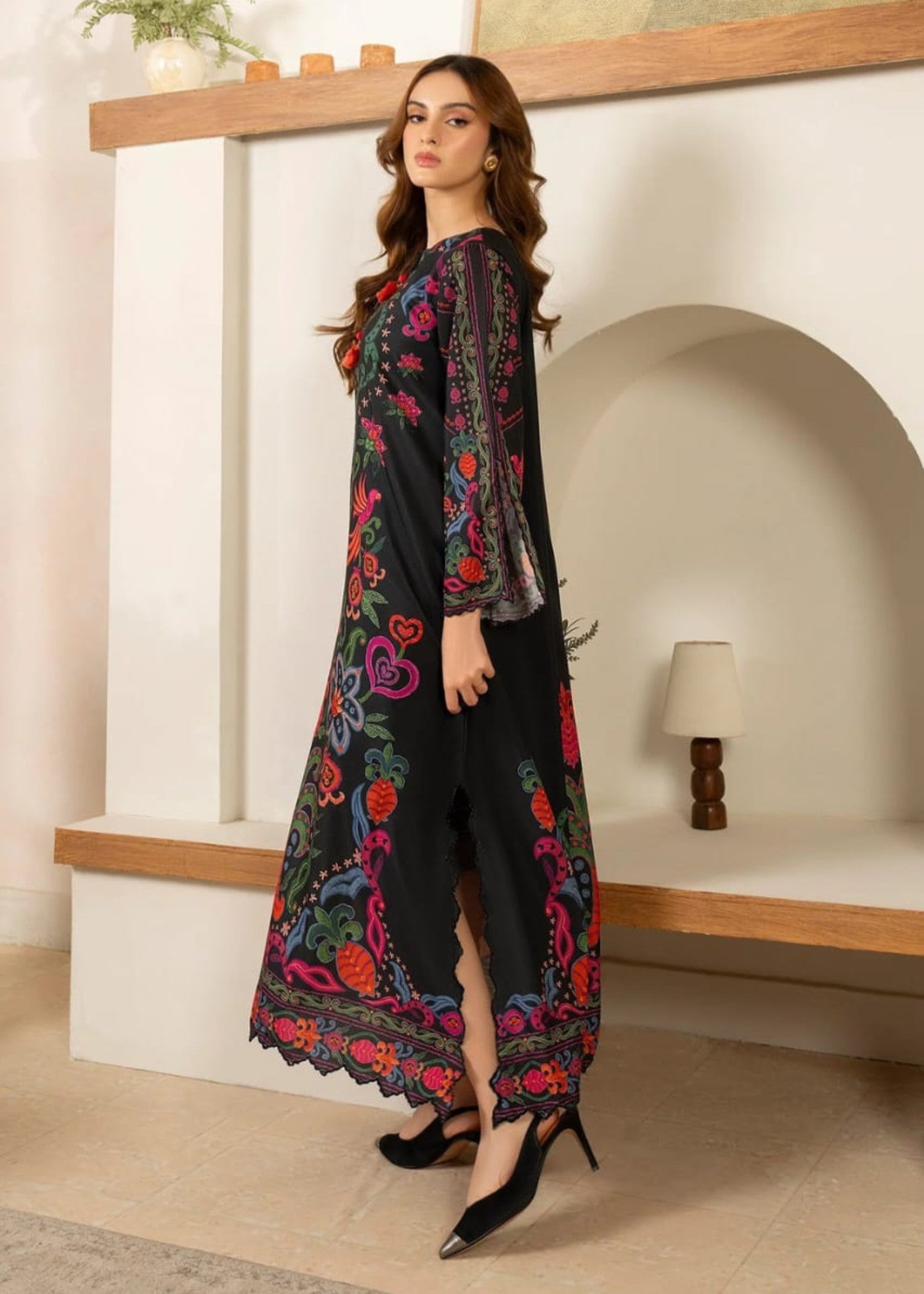 blended cambric Kaftan in Black