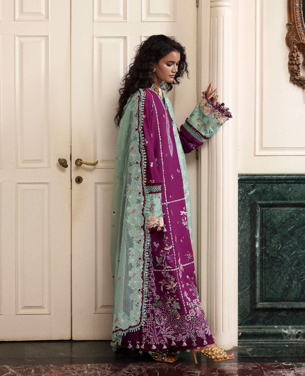 Lilas Lawn – Kaia