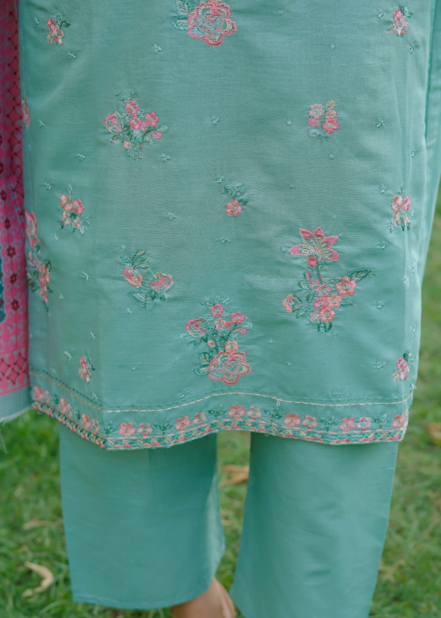 swiss lawn Kurta Set in Turquoise