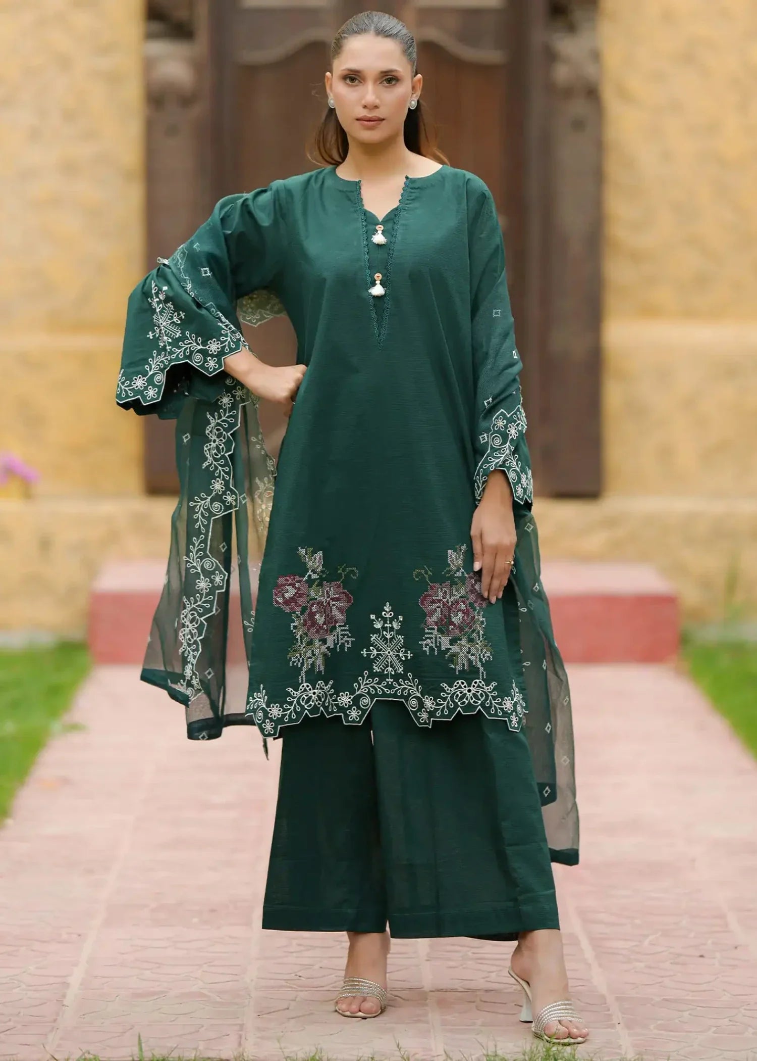 textured lawn Kurta Set in Dark green