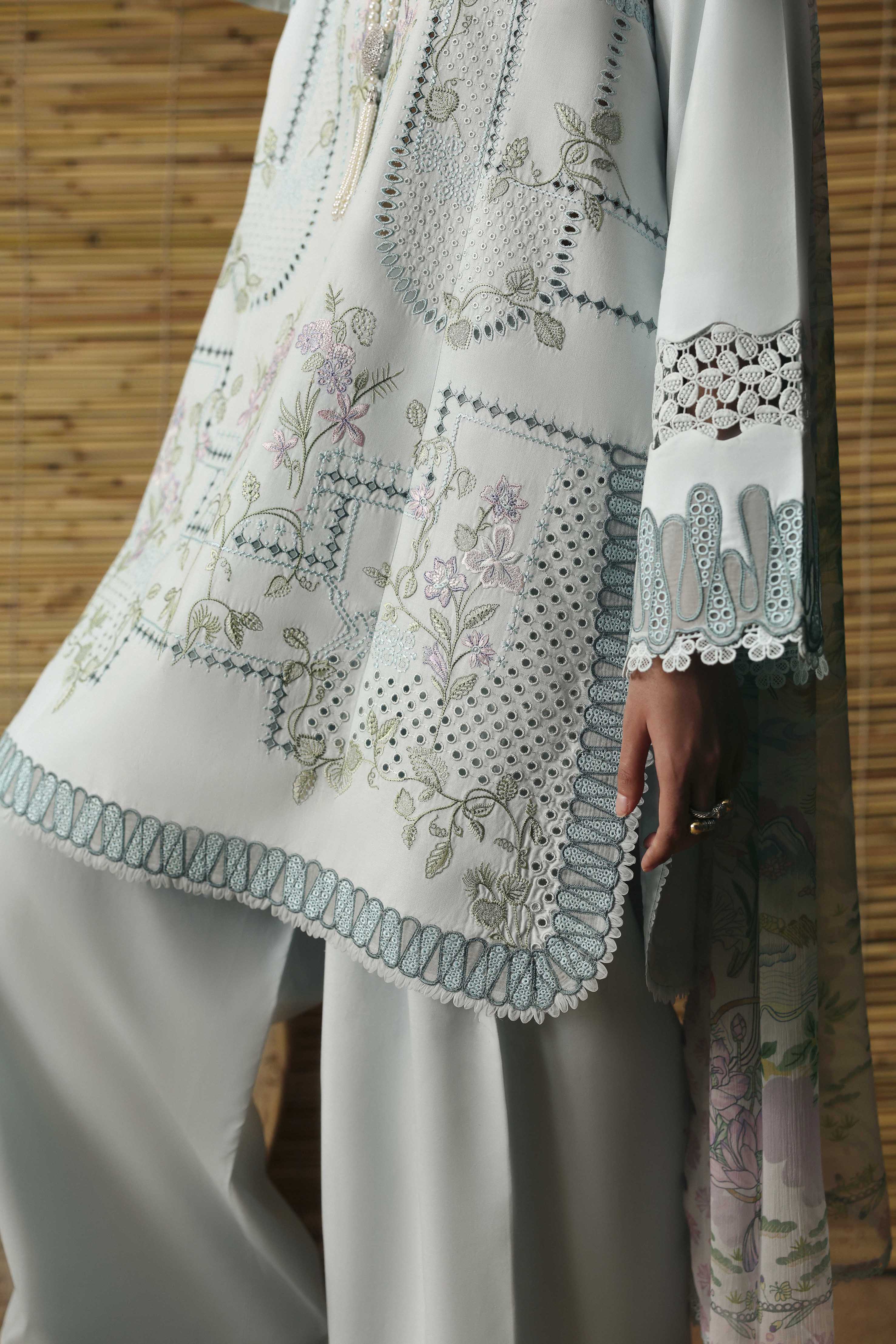 Luxury Lawn – SL-09-26-V2
