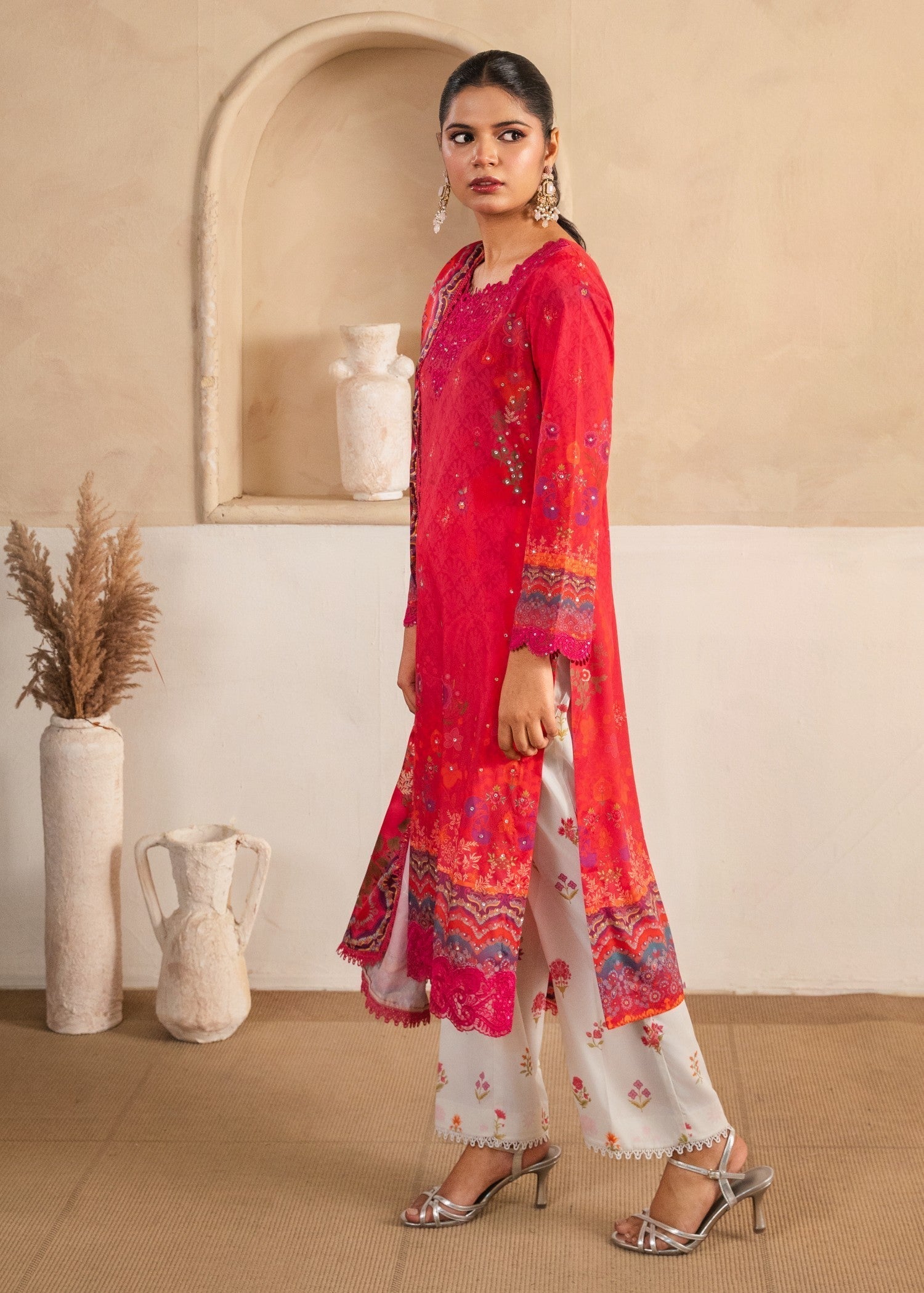 silk crepe Kurta Set in Hot pink