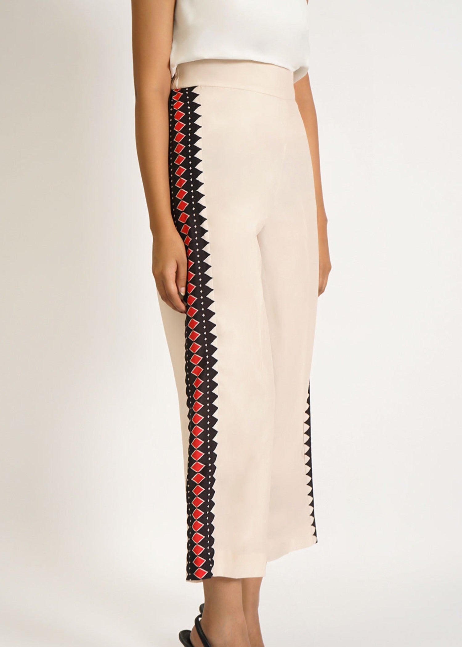 crepe Trousers in Ivory