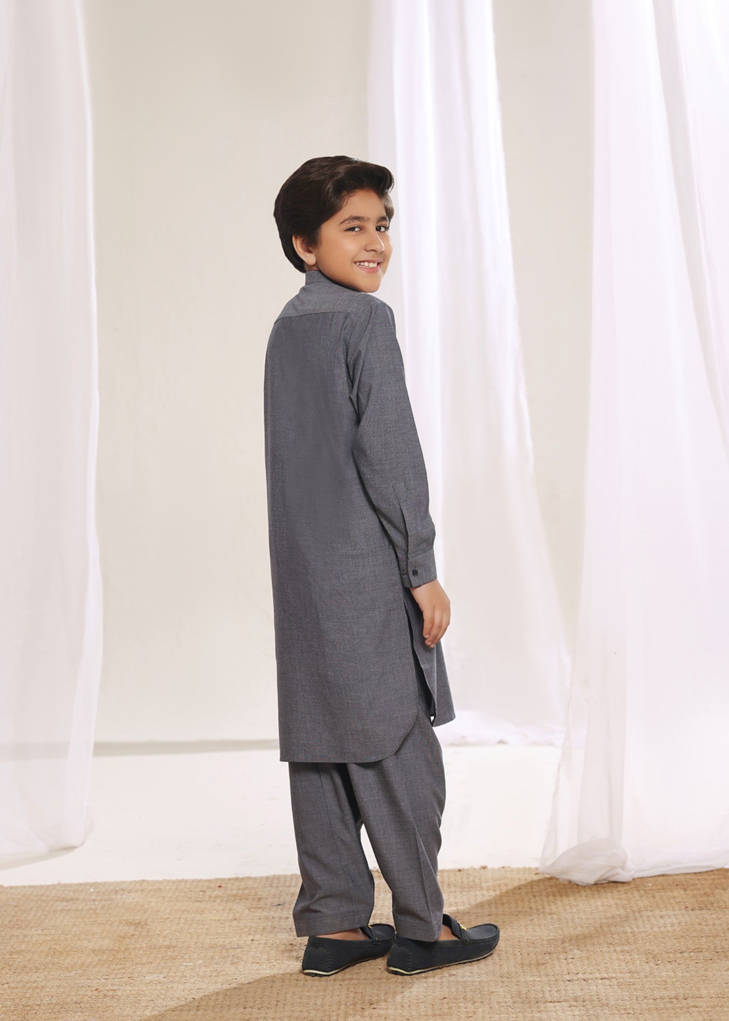 wash & wear Kurta Set in Dark grey