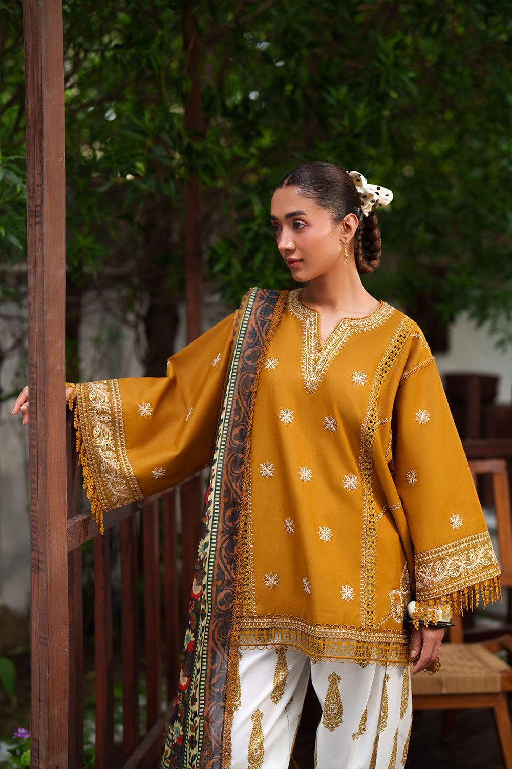 Laanem Luxury Lawn – ZOYA-B-SRL26-04