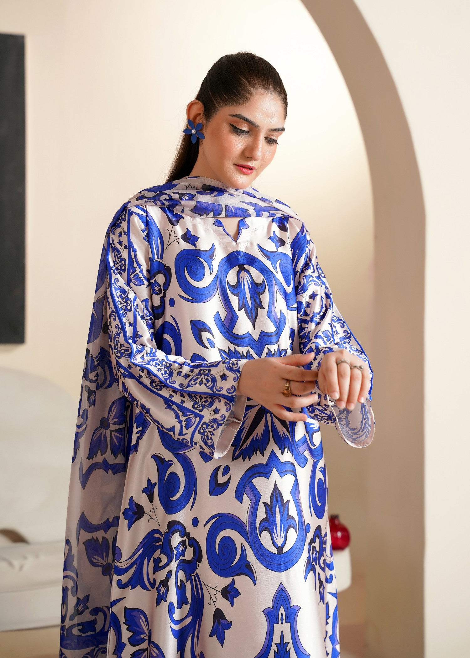 silk Kaftan in Royal blue