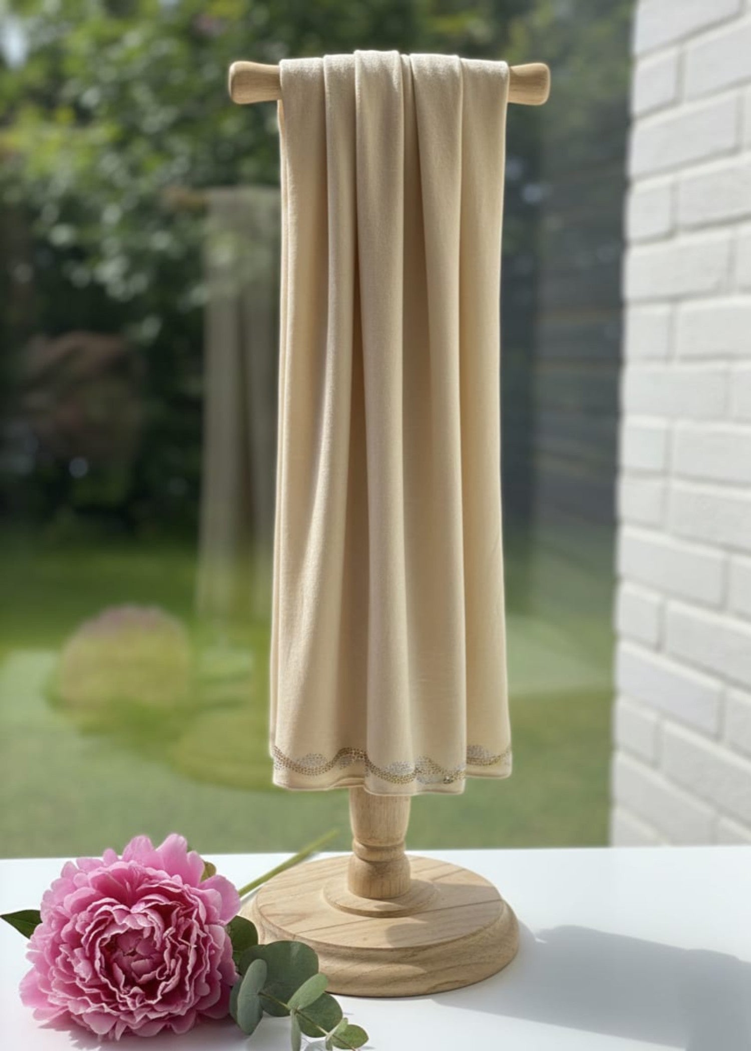 crushed velvet Hijab in Cream