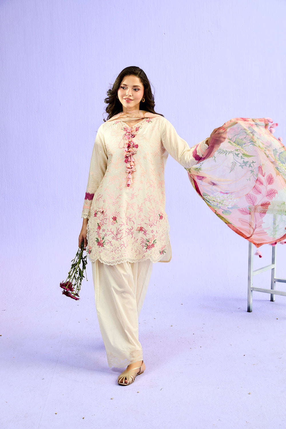 Vital Luxury Lawn Vol-2 – D-1A