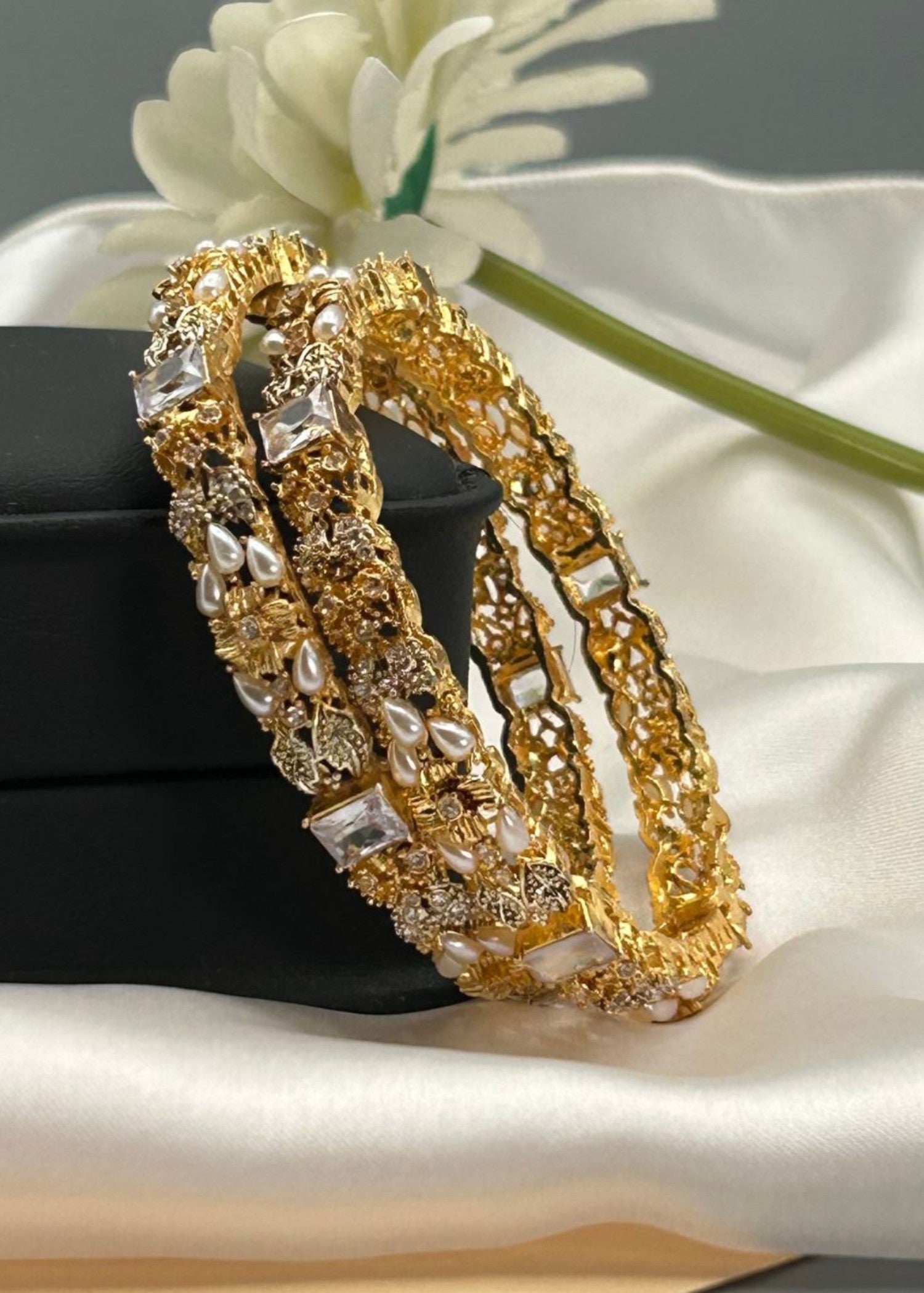Bangles in Pearl white Color by - Trendy Women Bangles UQW7399