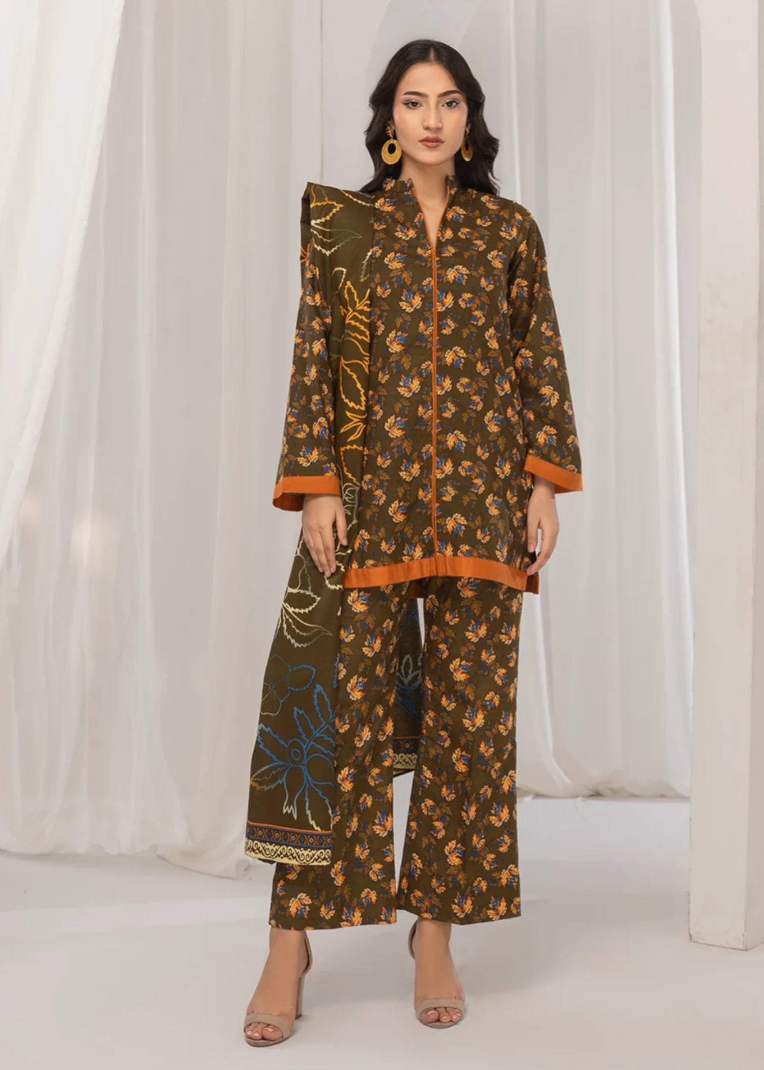 khaddar Unstitched in Hunter green