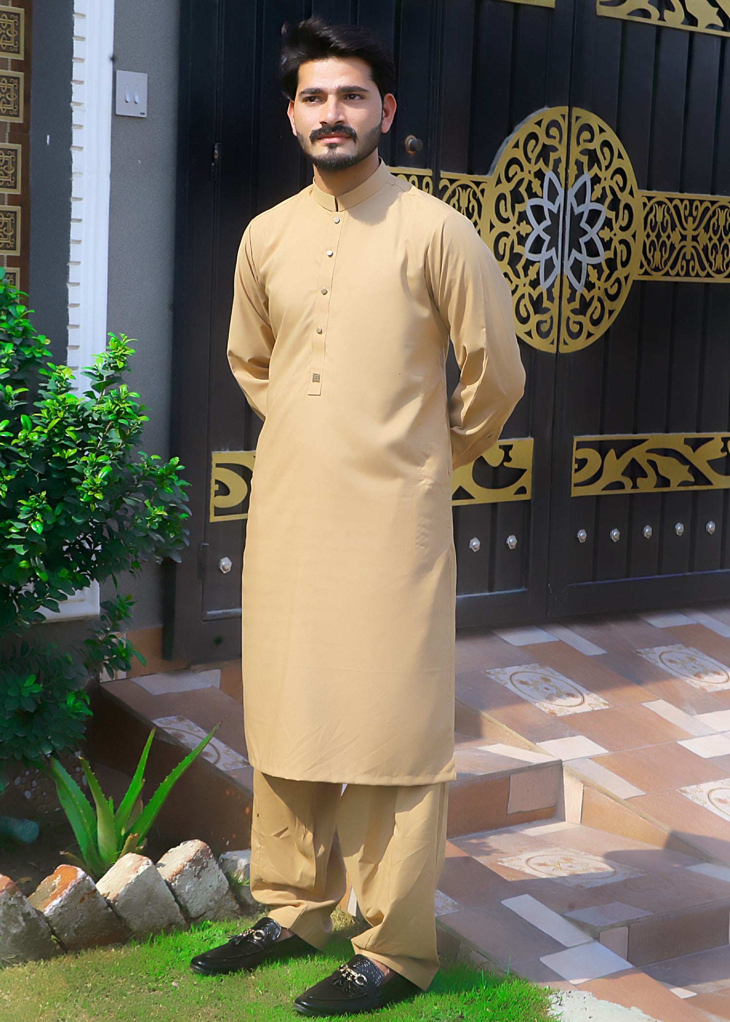 wash & wear Shalwar Kameez in Gold