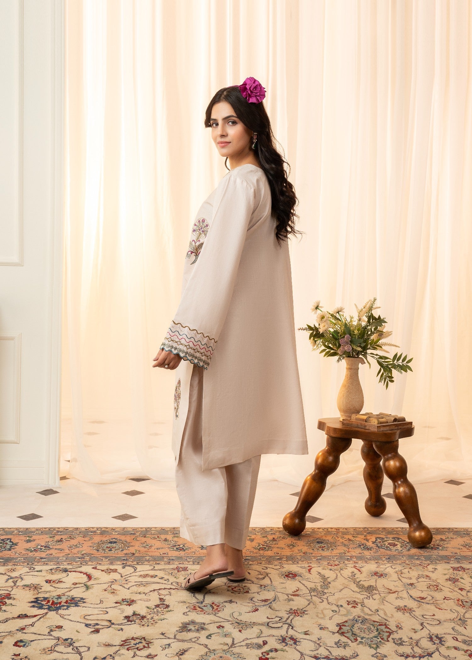 lawn cotton Kurta Set in Ghost white
