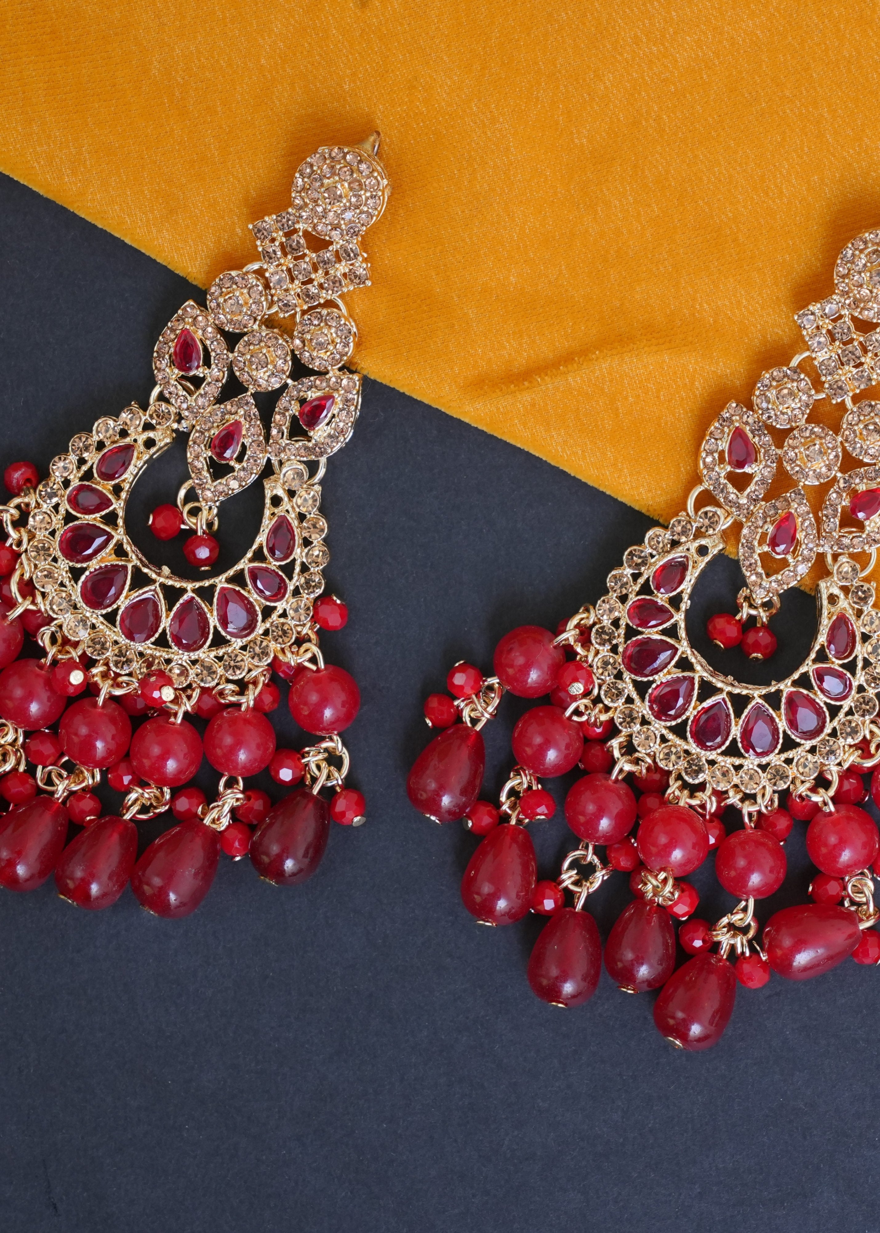 Choker in Maroon, goldenrod Color by - Trendy Women Choker OEI5358