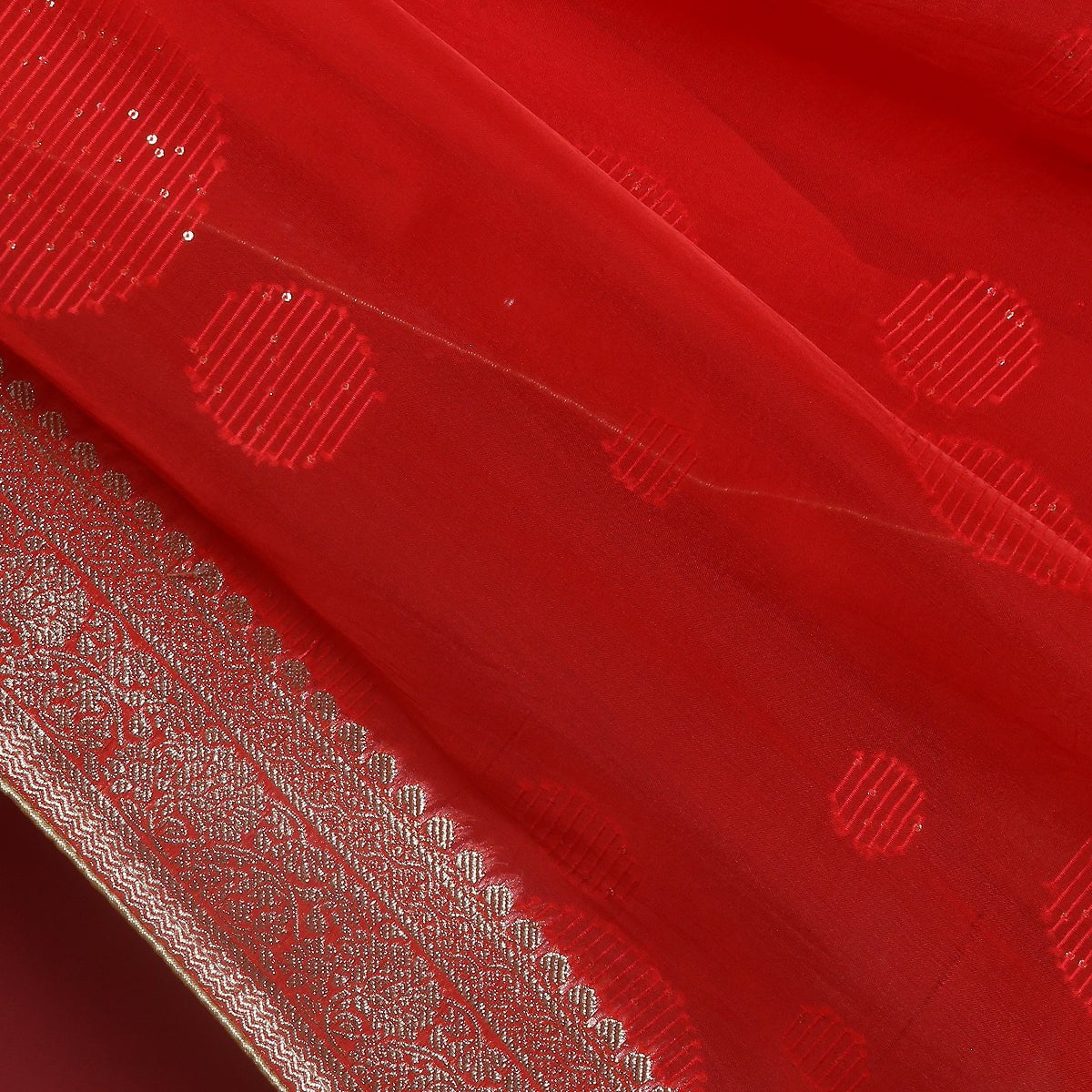 Dupatta in Red Color by - Trendy Women Dupatta KDR7370