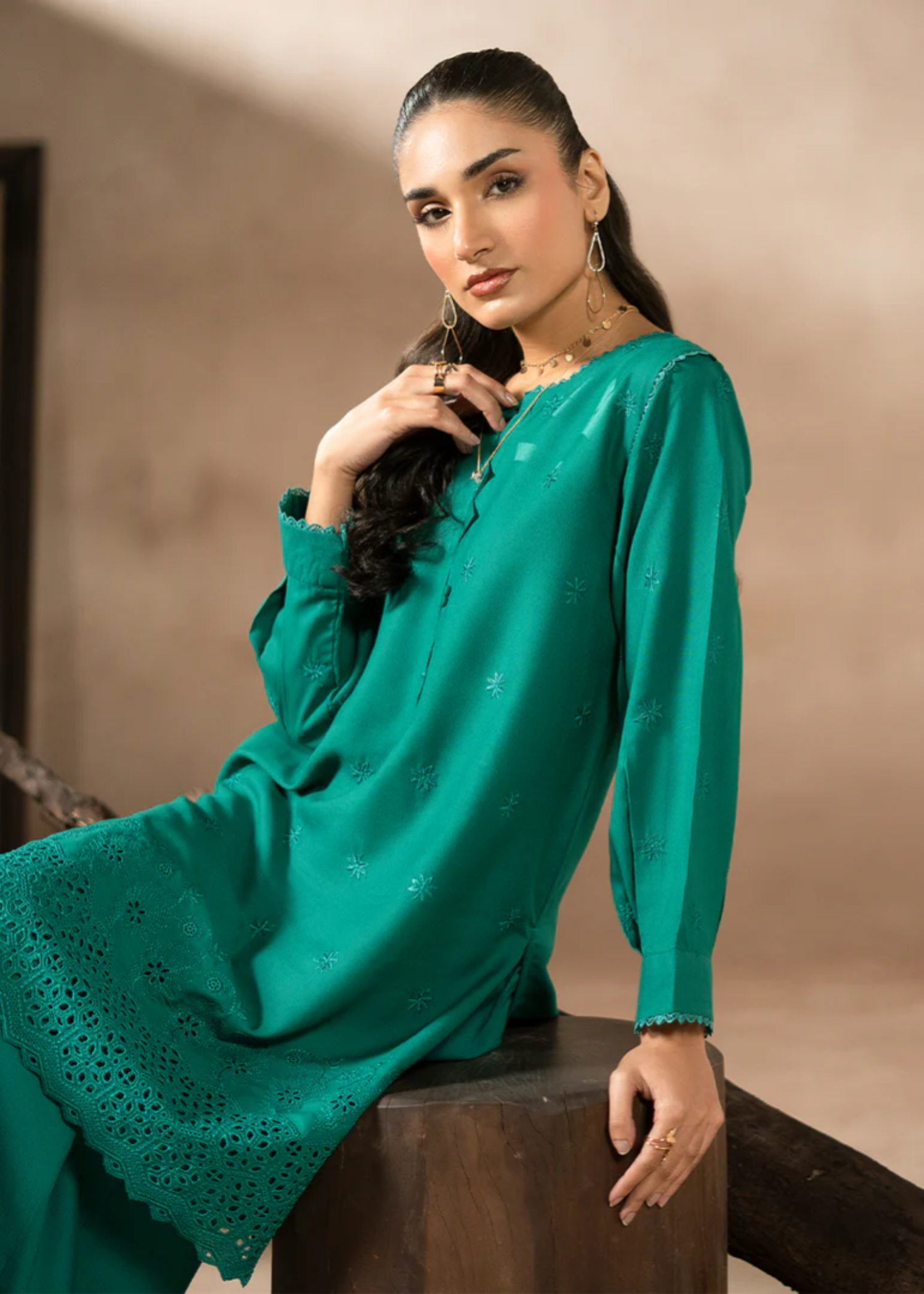 dhanak Kurta Set in Green