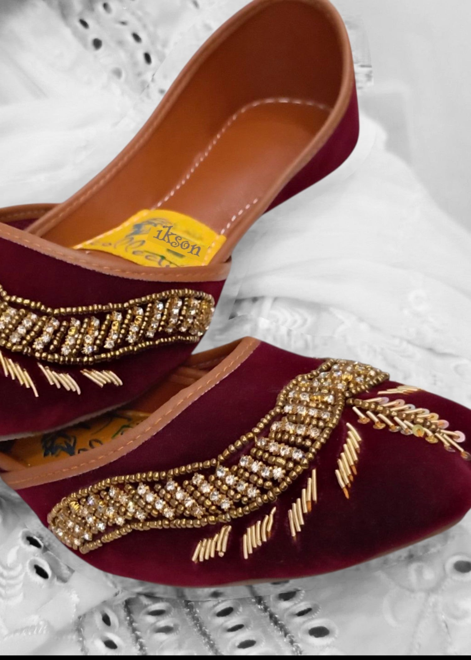 Khussa in Maroon by - High Quality Women Khussa GCR3406