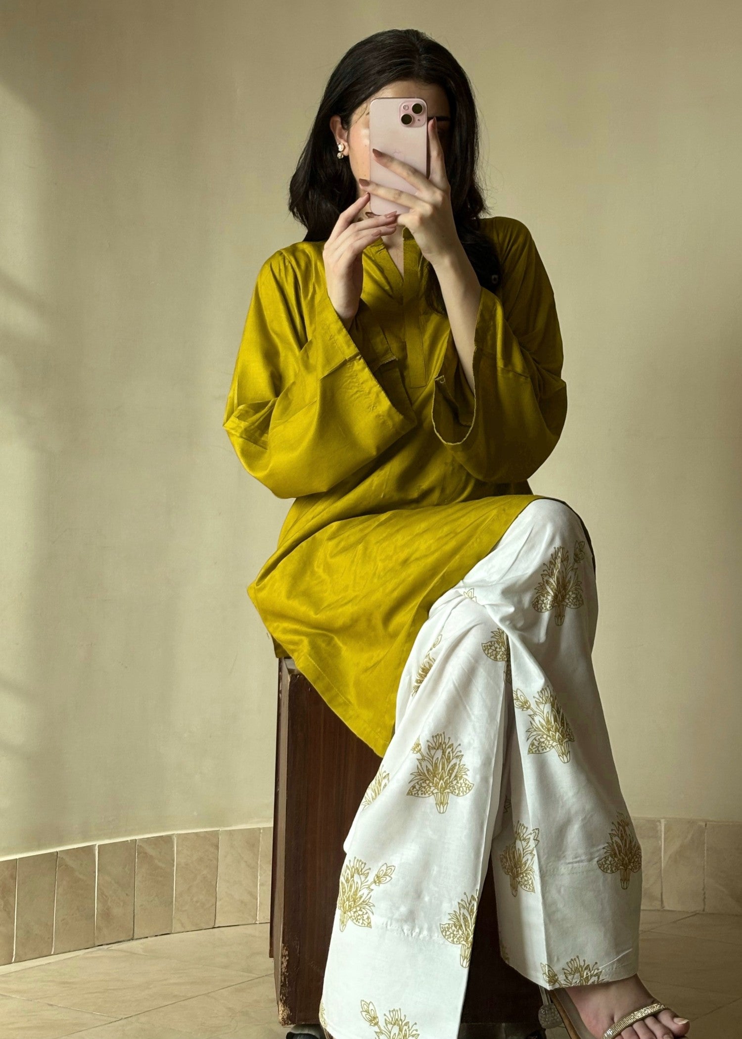 arabic lawn Kurta Set in Apple green