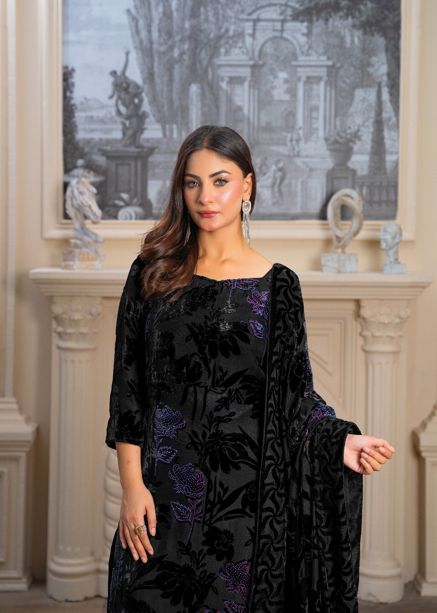 velvet Unstitched in Black