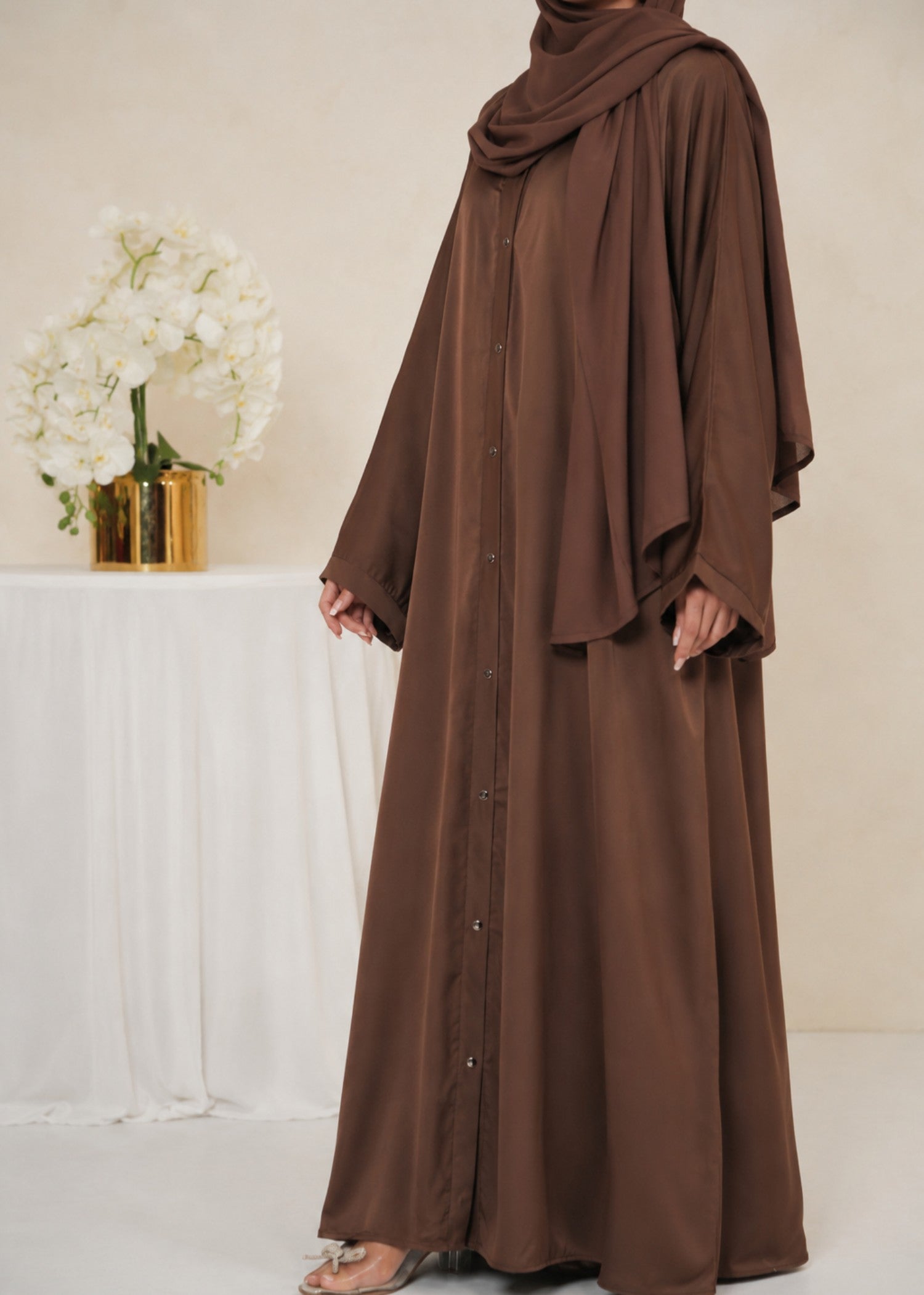 nidha Abaya in Walnut brown