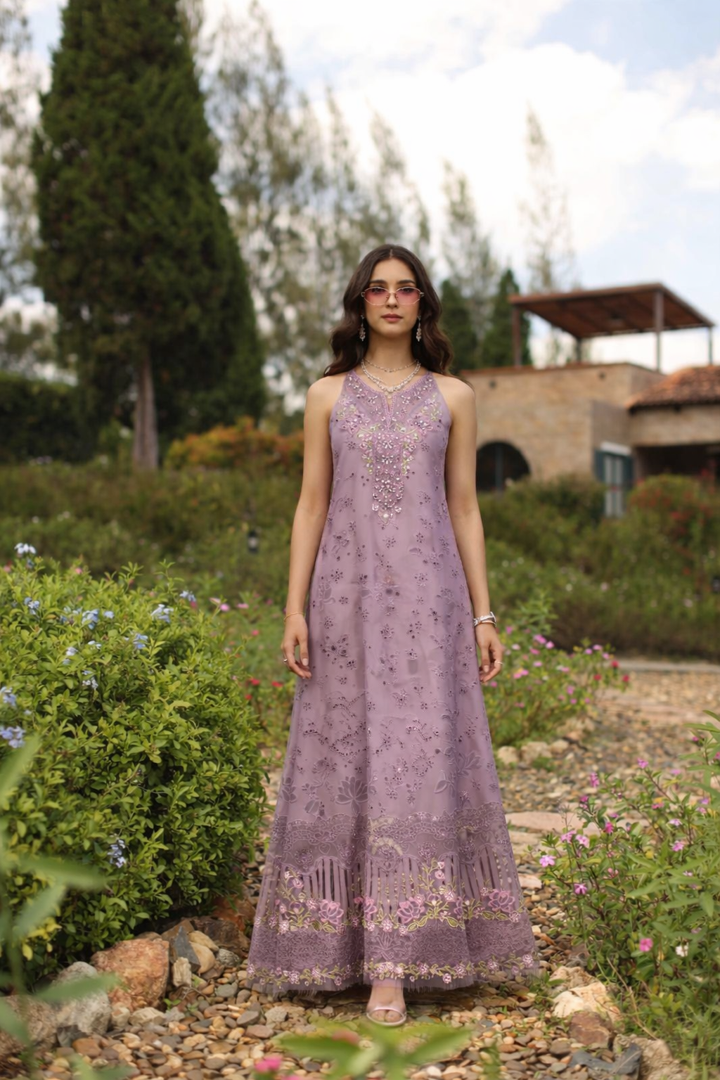 Luxury Eid Schiffli Laserkari Lawn – D9 - A - Velisse
