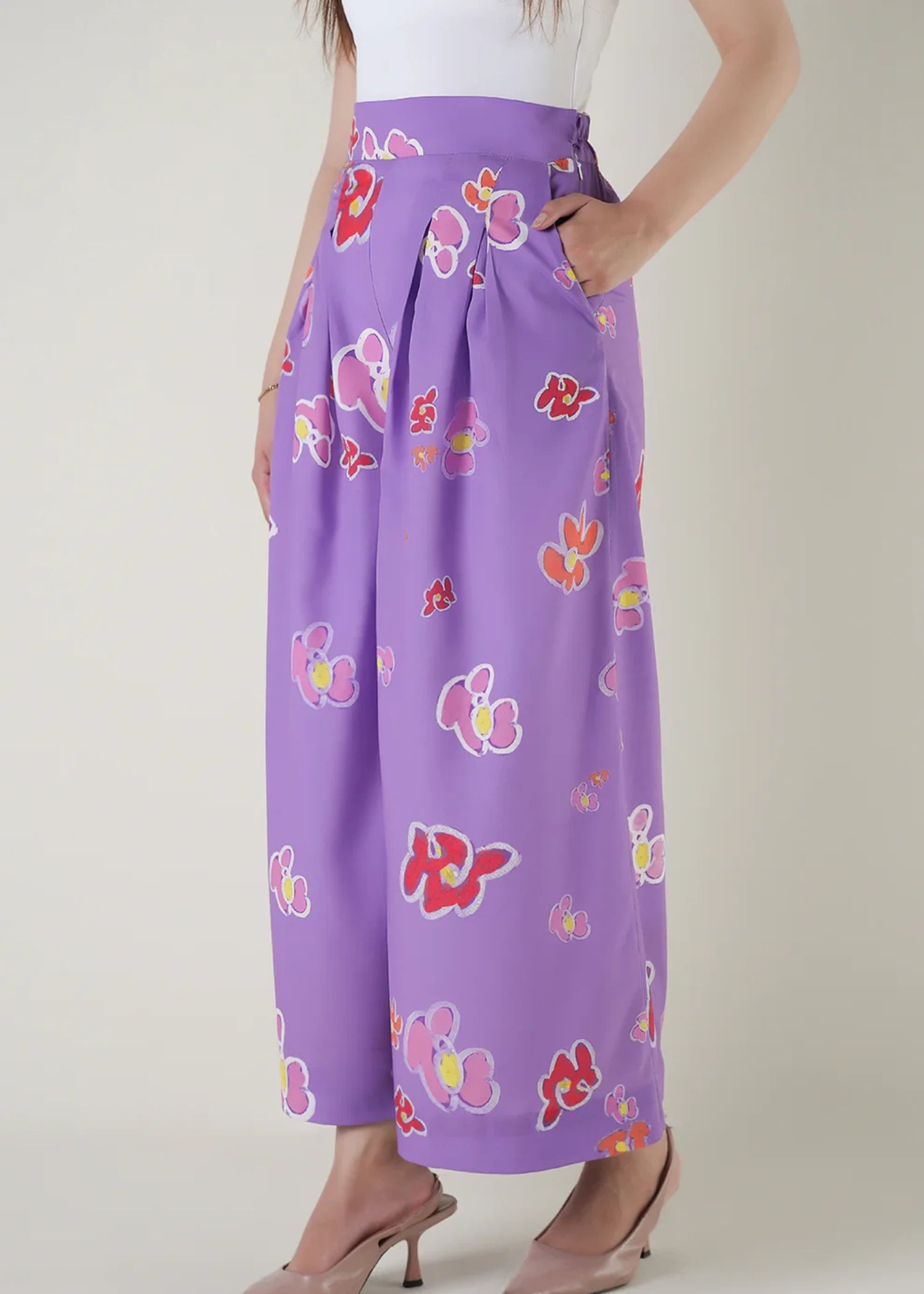 crepe Trousers in Purple