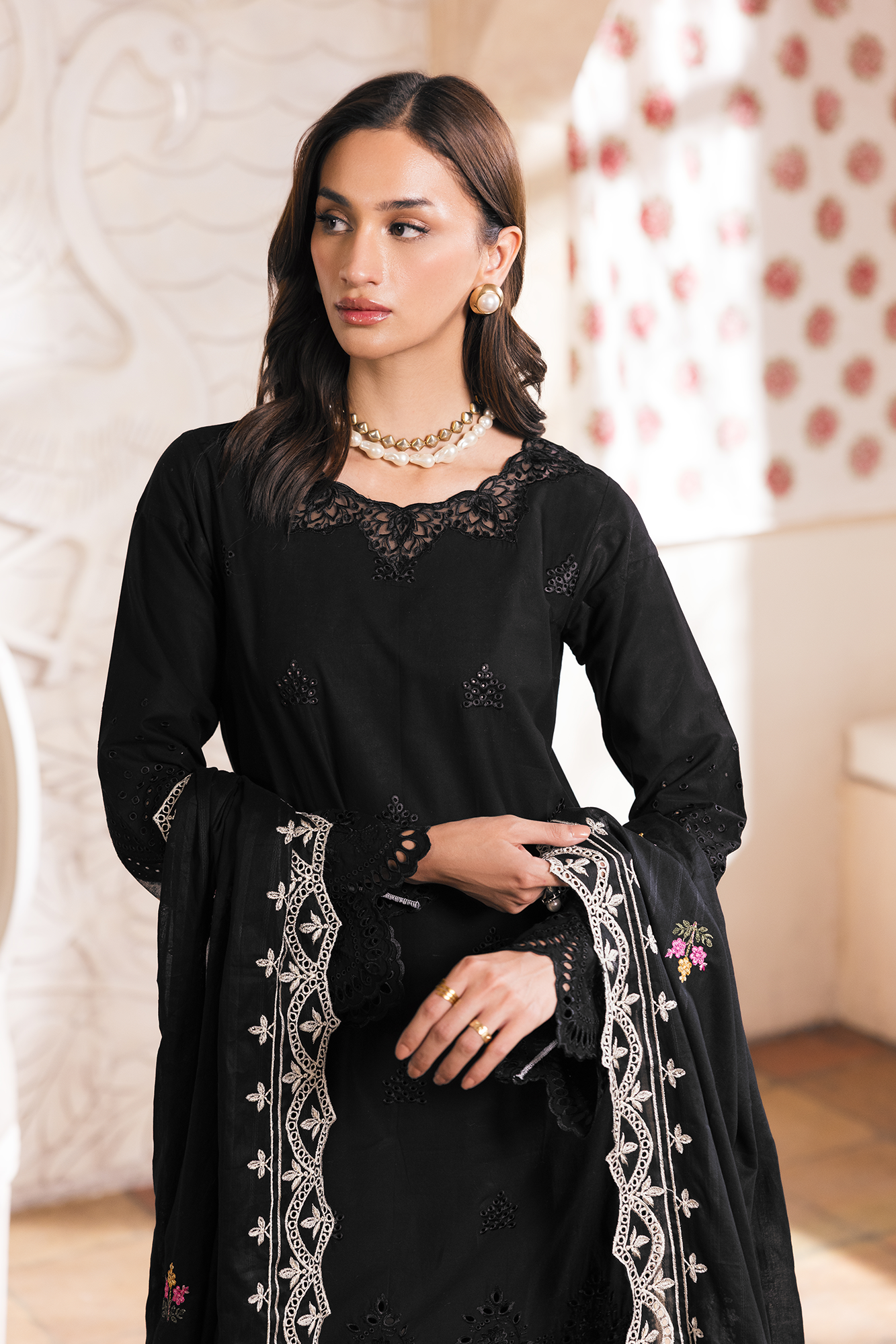 Nissa Chikankari Lawn – N-11