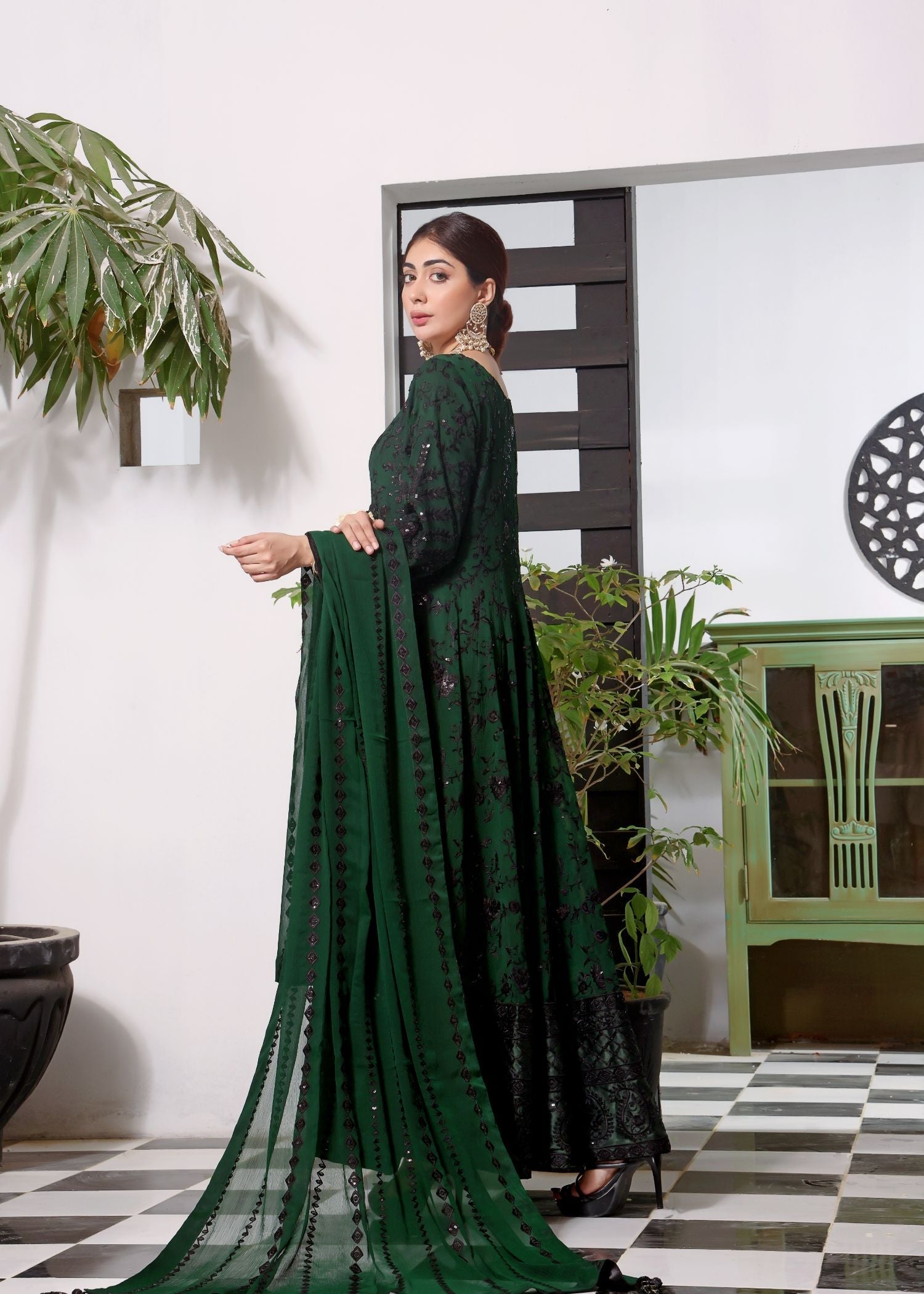chiffon Pishwas in Green