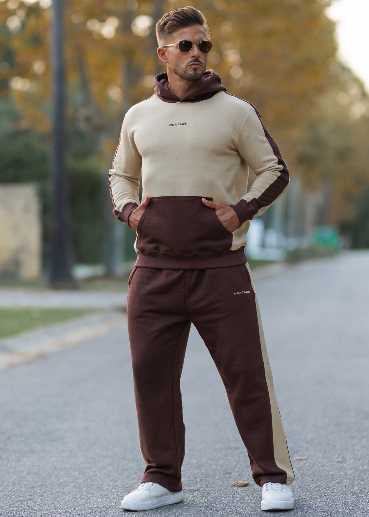 fleece Tracksuit in Beige, chocolate brown