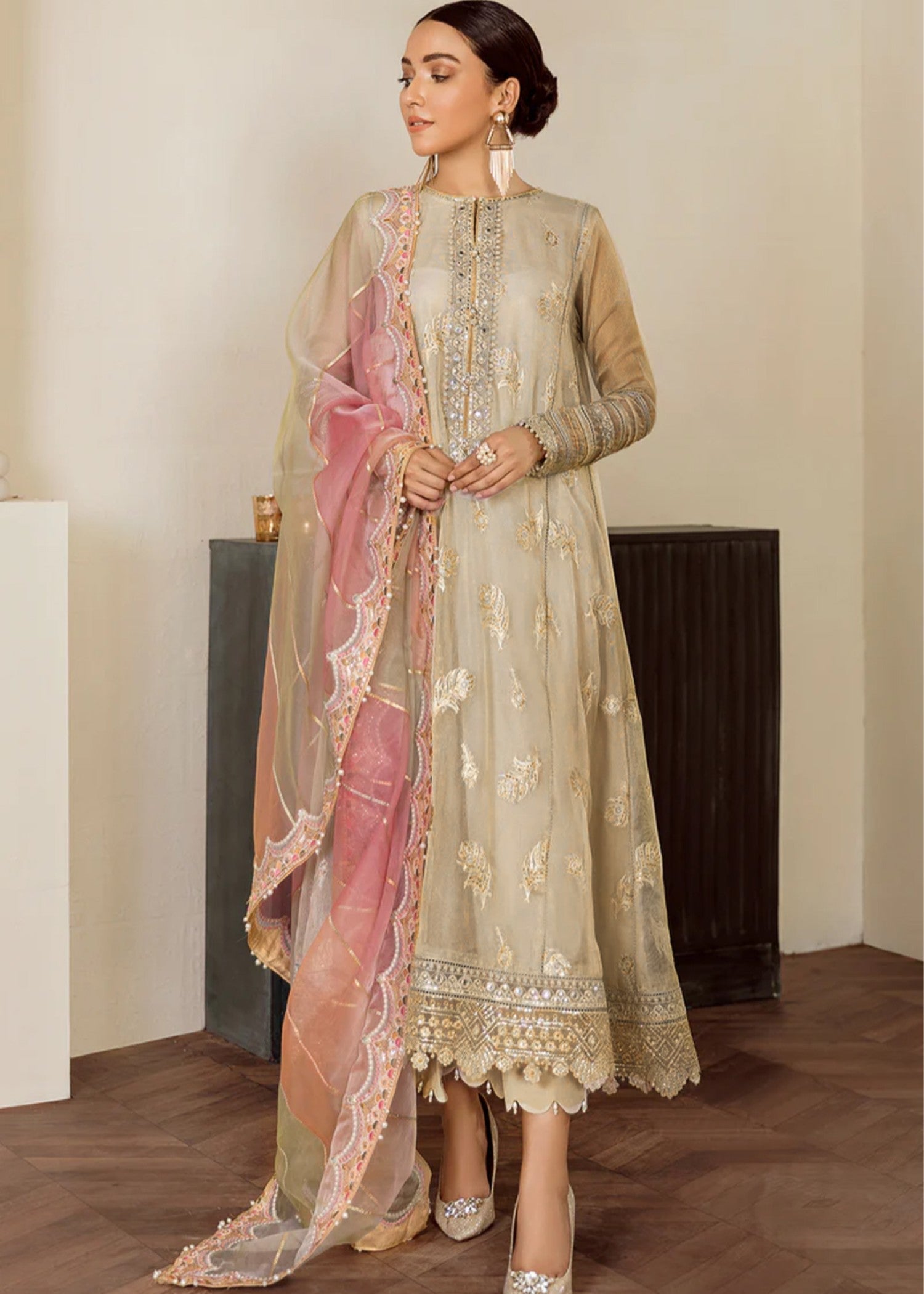 masuri Pishwas in Beige