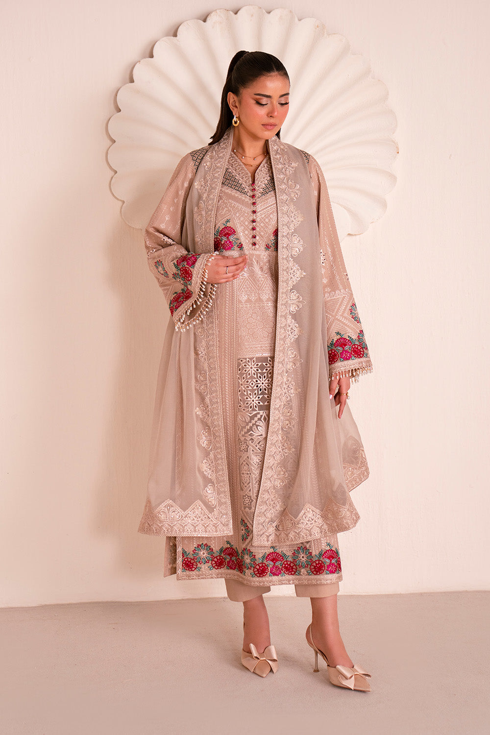 Bloom Poise Lawn Edit – ELODIE - MSU0688