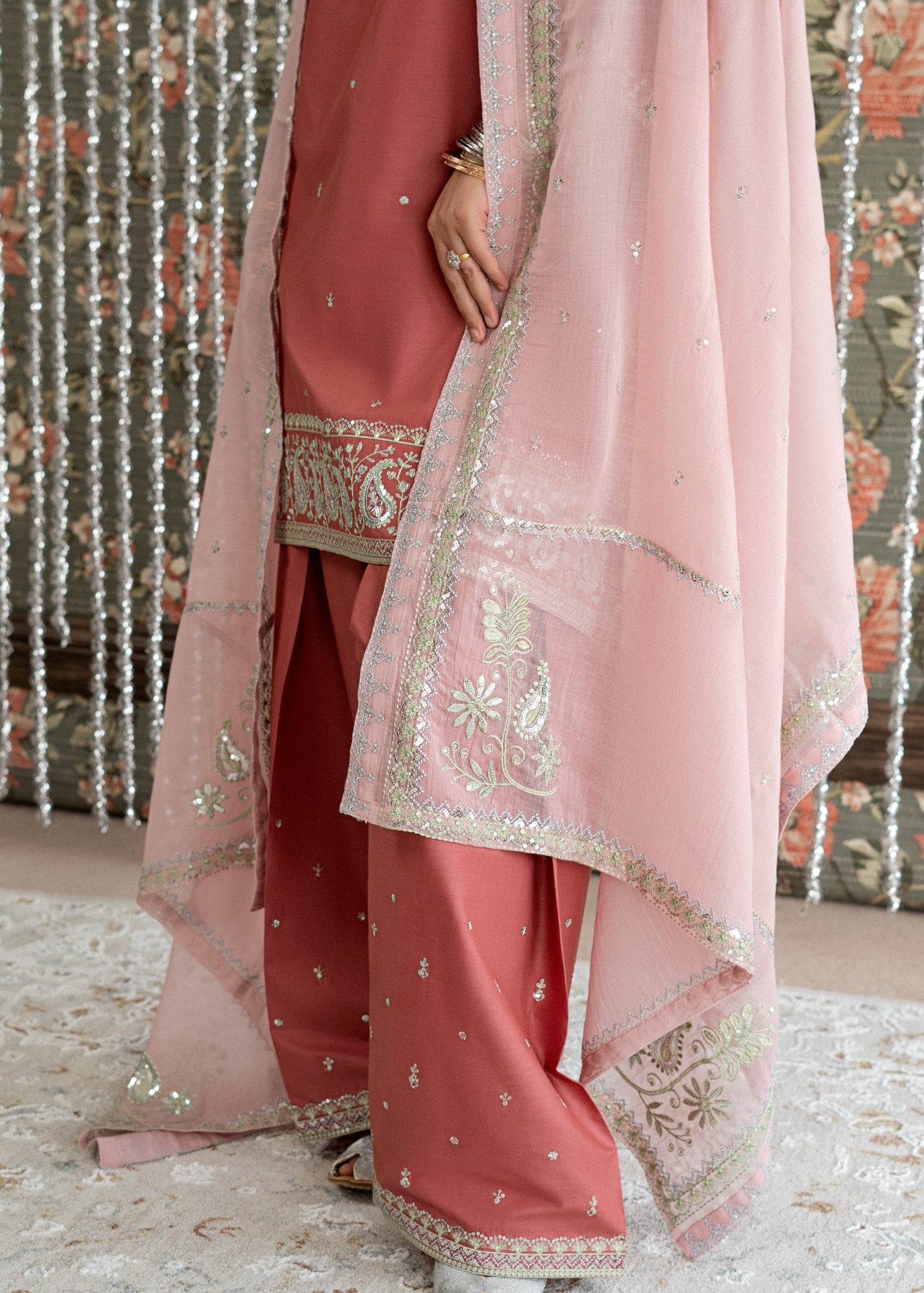 lawn Kurta Set in Light pink, taffy pink