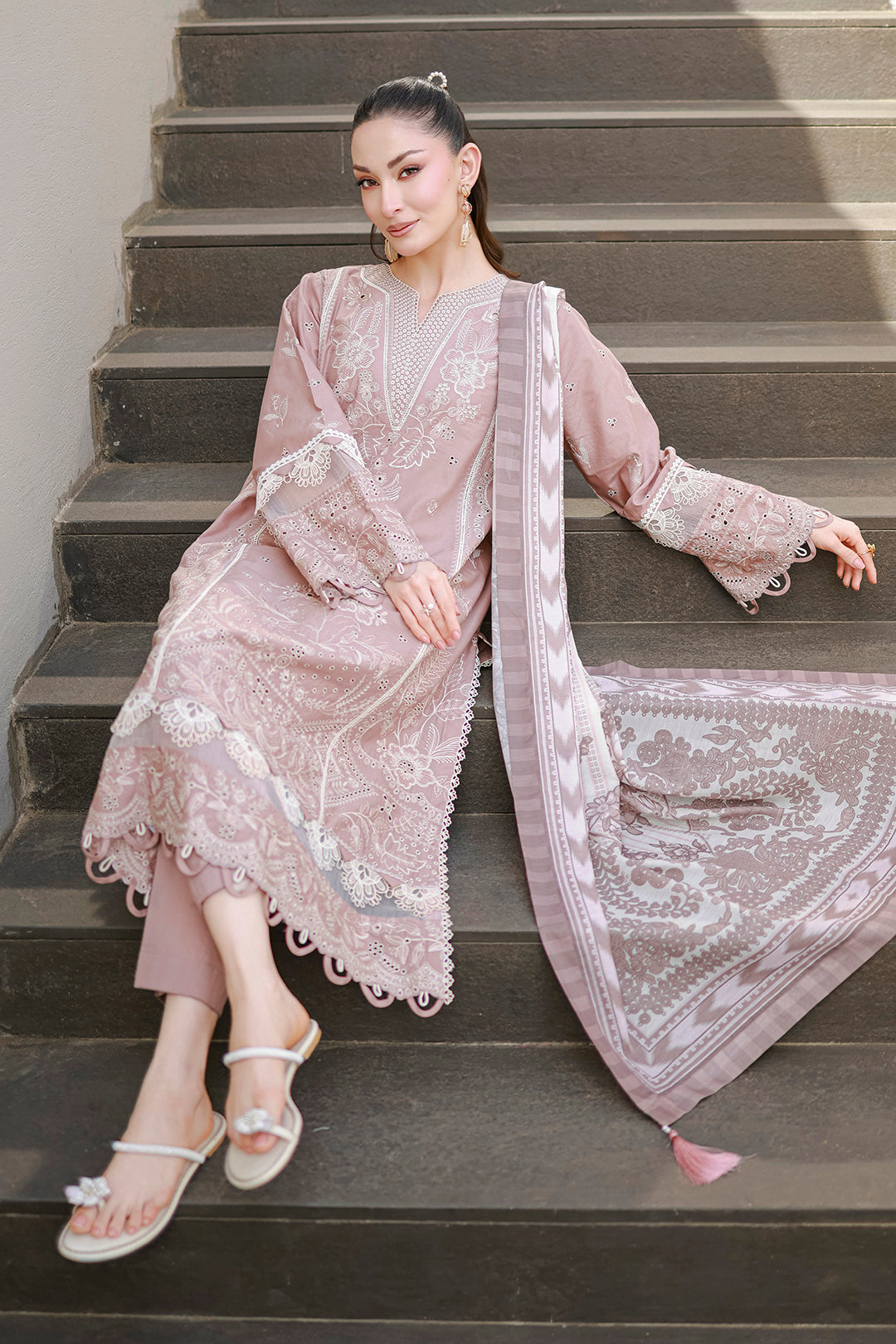 Chikankari Lawn – Z-4058