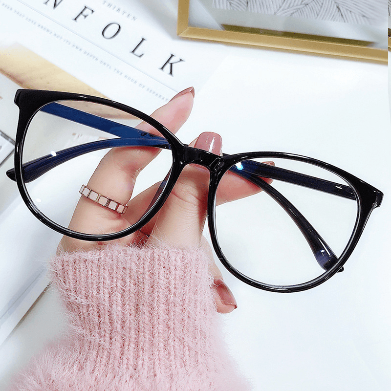 Anti-Blue Light Large-Frame Glasses for Men and Women with Prescription Lenses