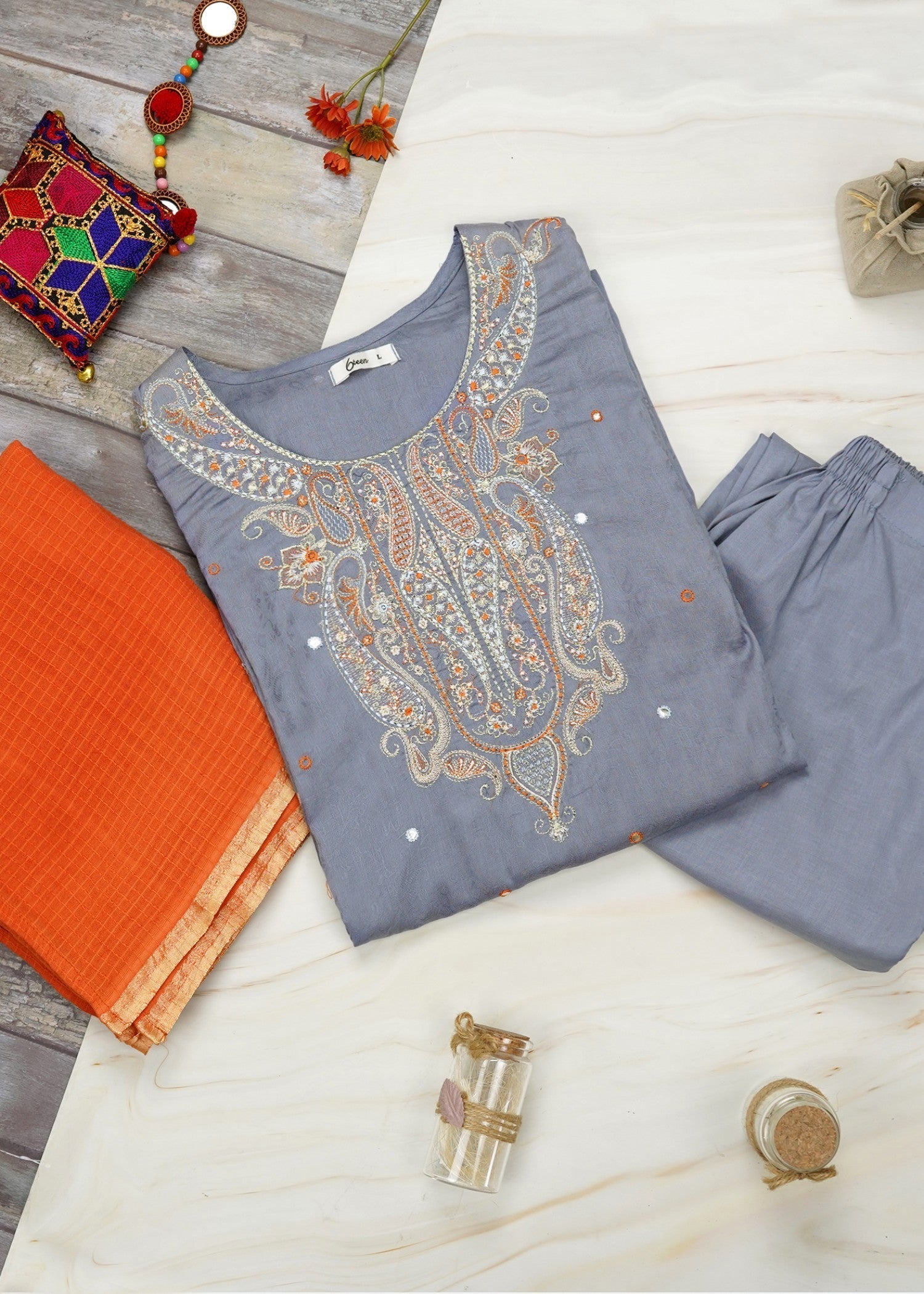 lawn Kurta Set in Pastel grey