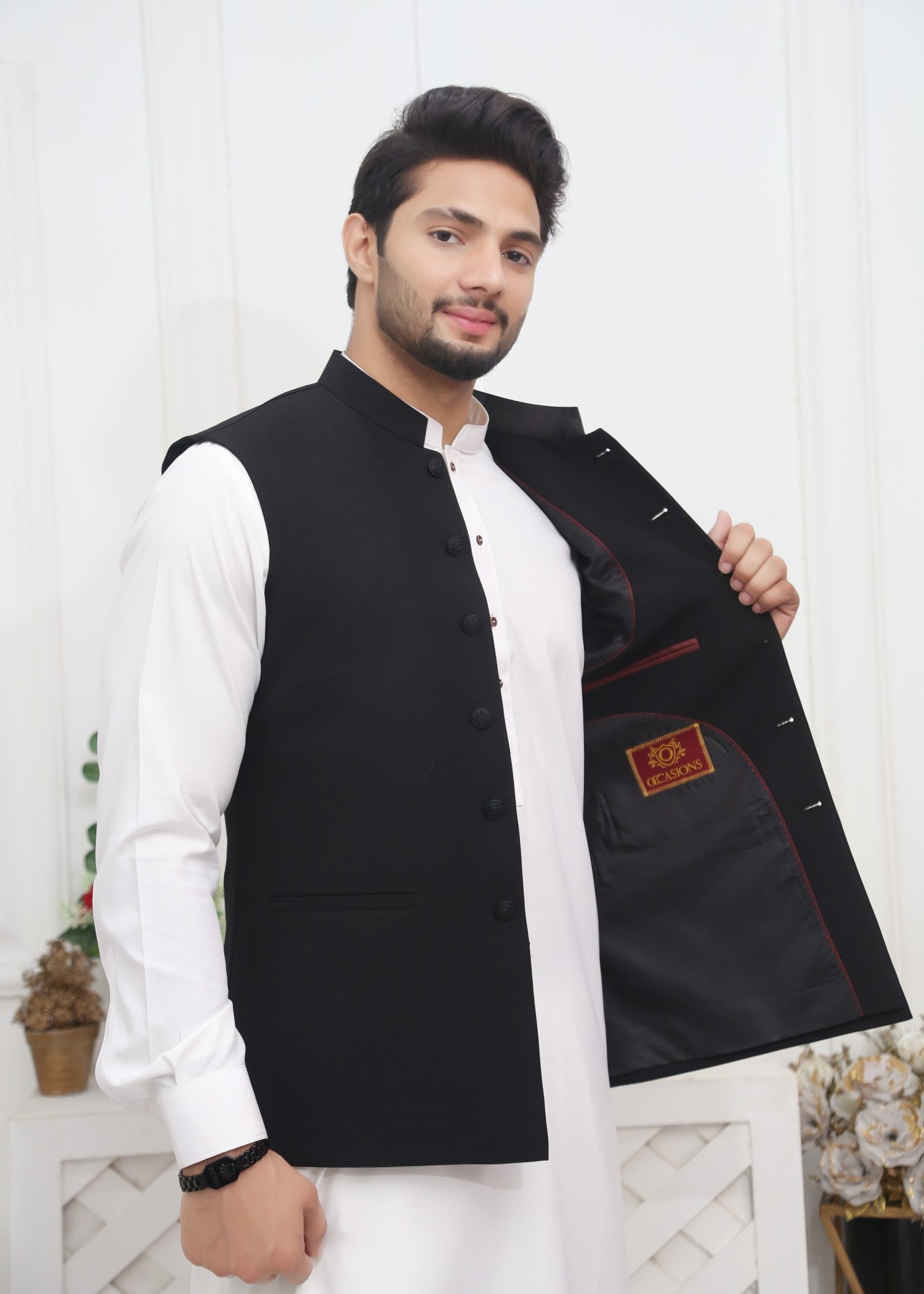 tropical Waistcoat in Black