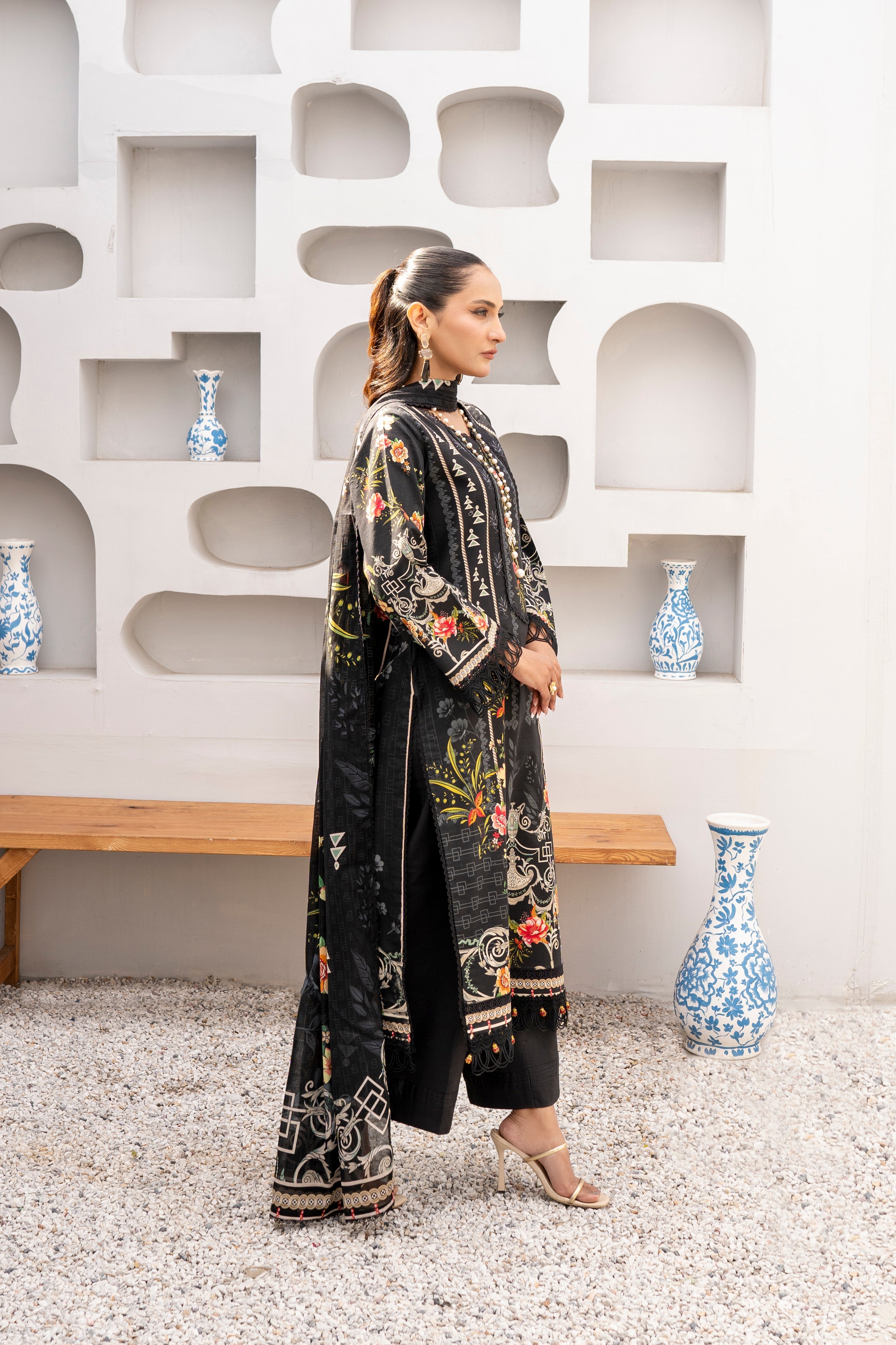 Summer Printed Lawn – D115