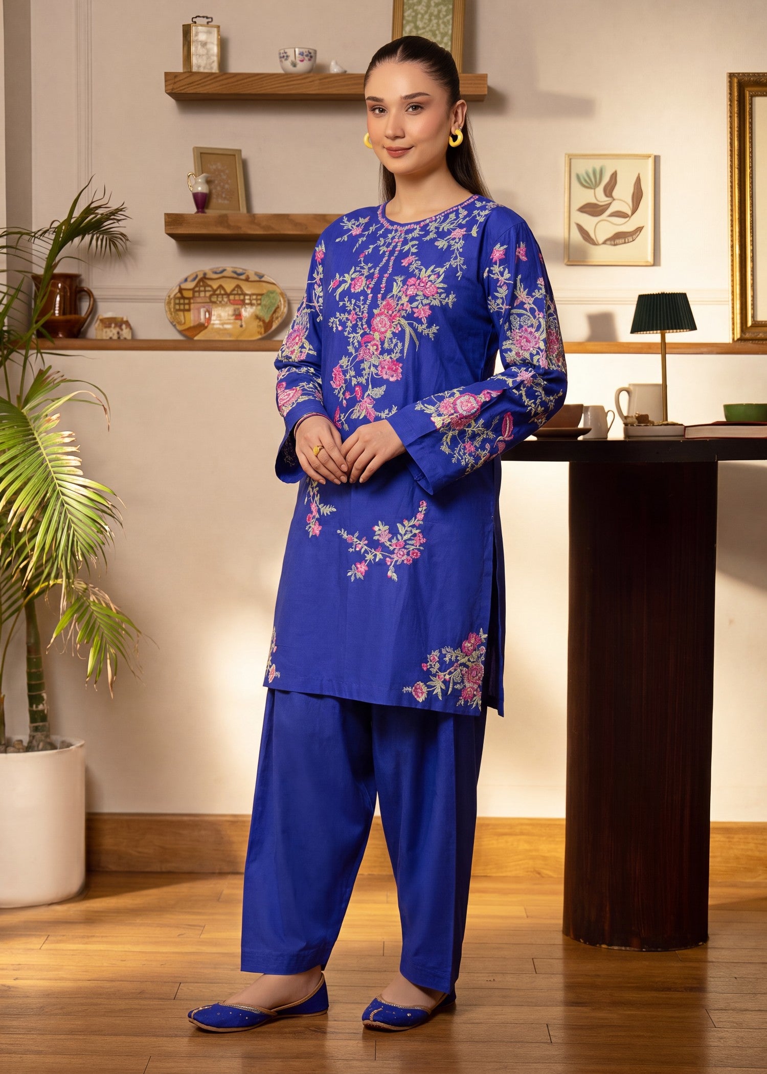 lawn Kurta Set in Royal blue