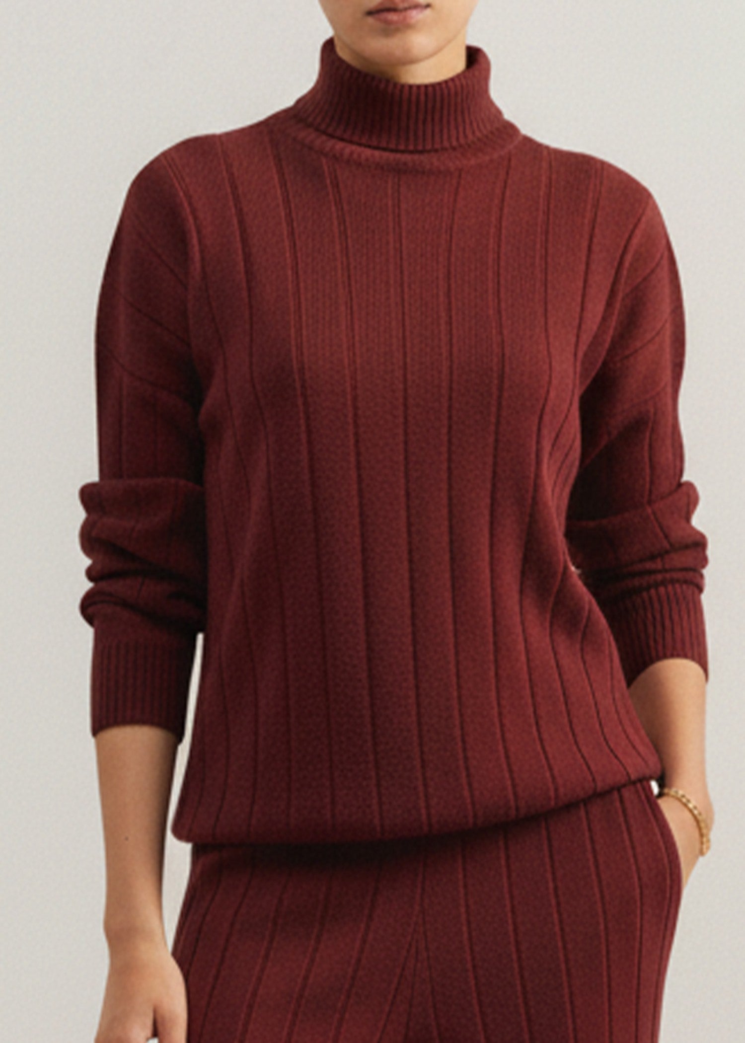 cotton Turtle Neck in Maroon