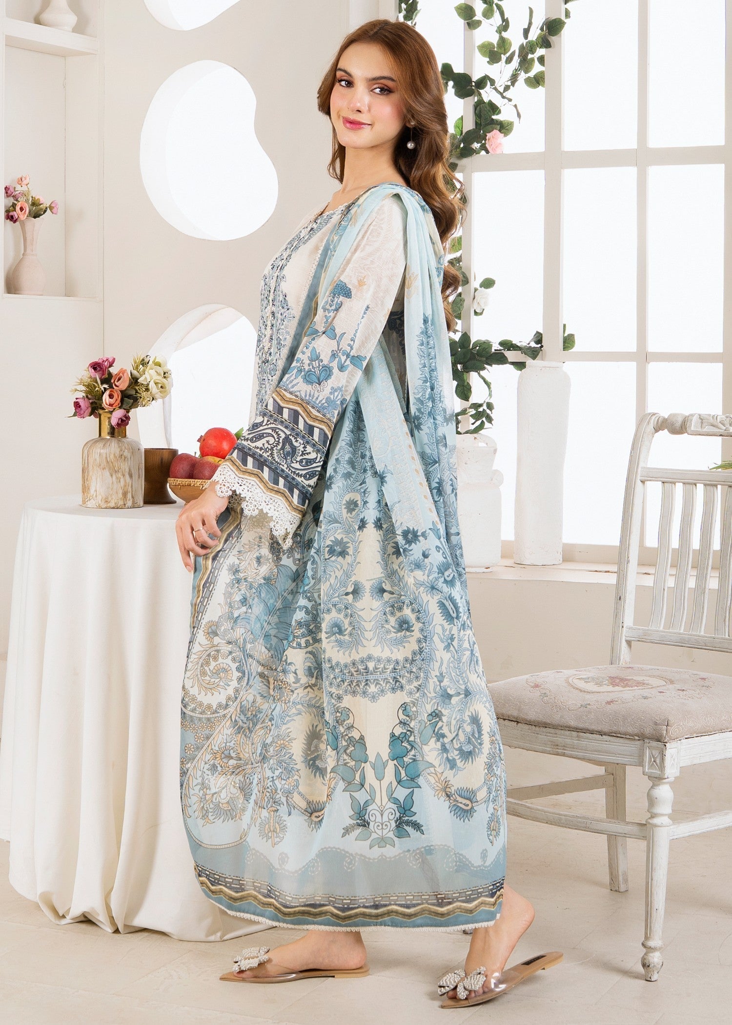 slub lawn Kurta Set in Off-white