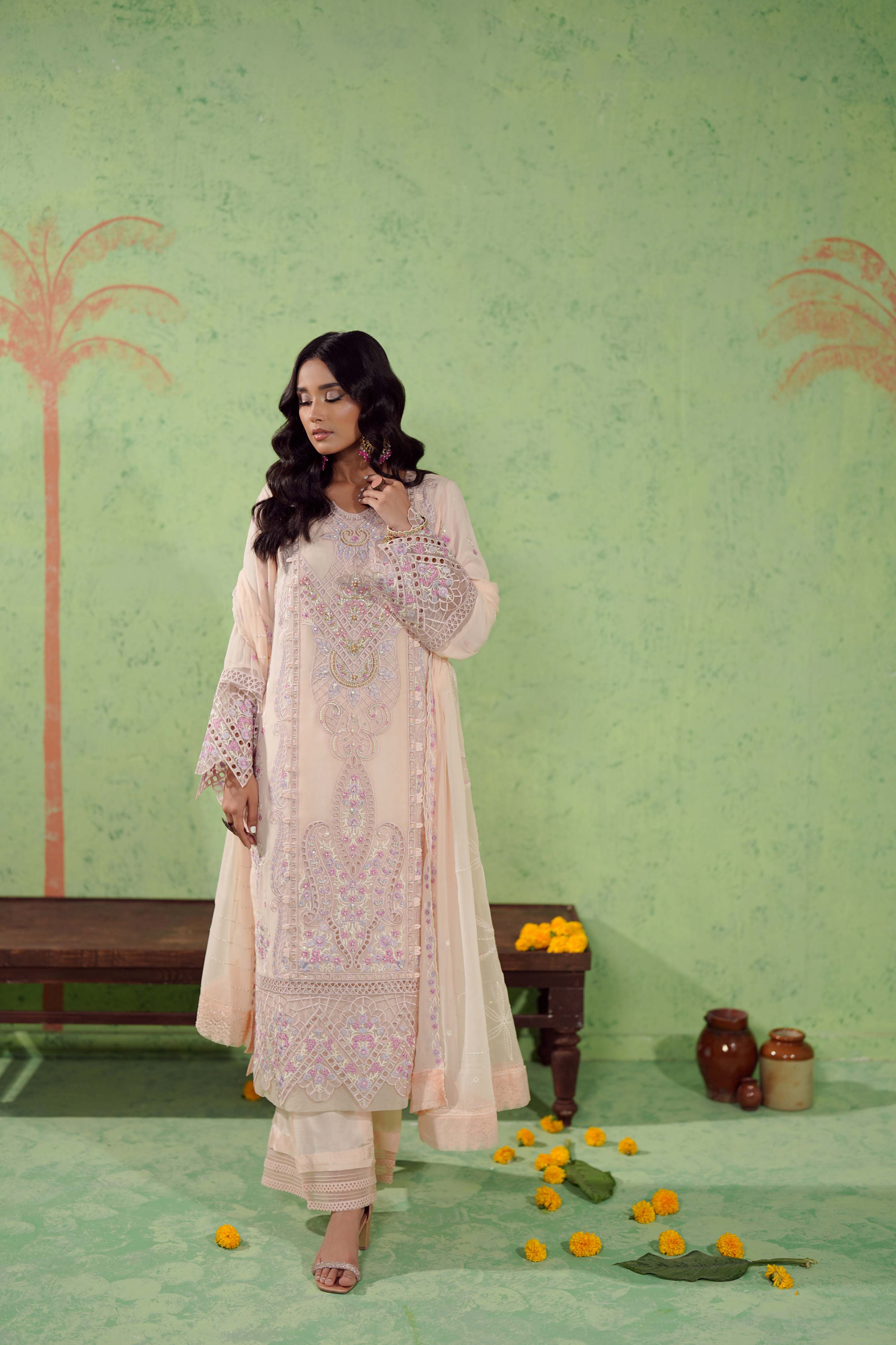 Bayaan RTW Formal Pret – Tehreer