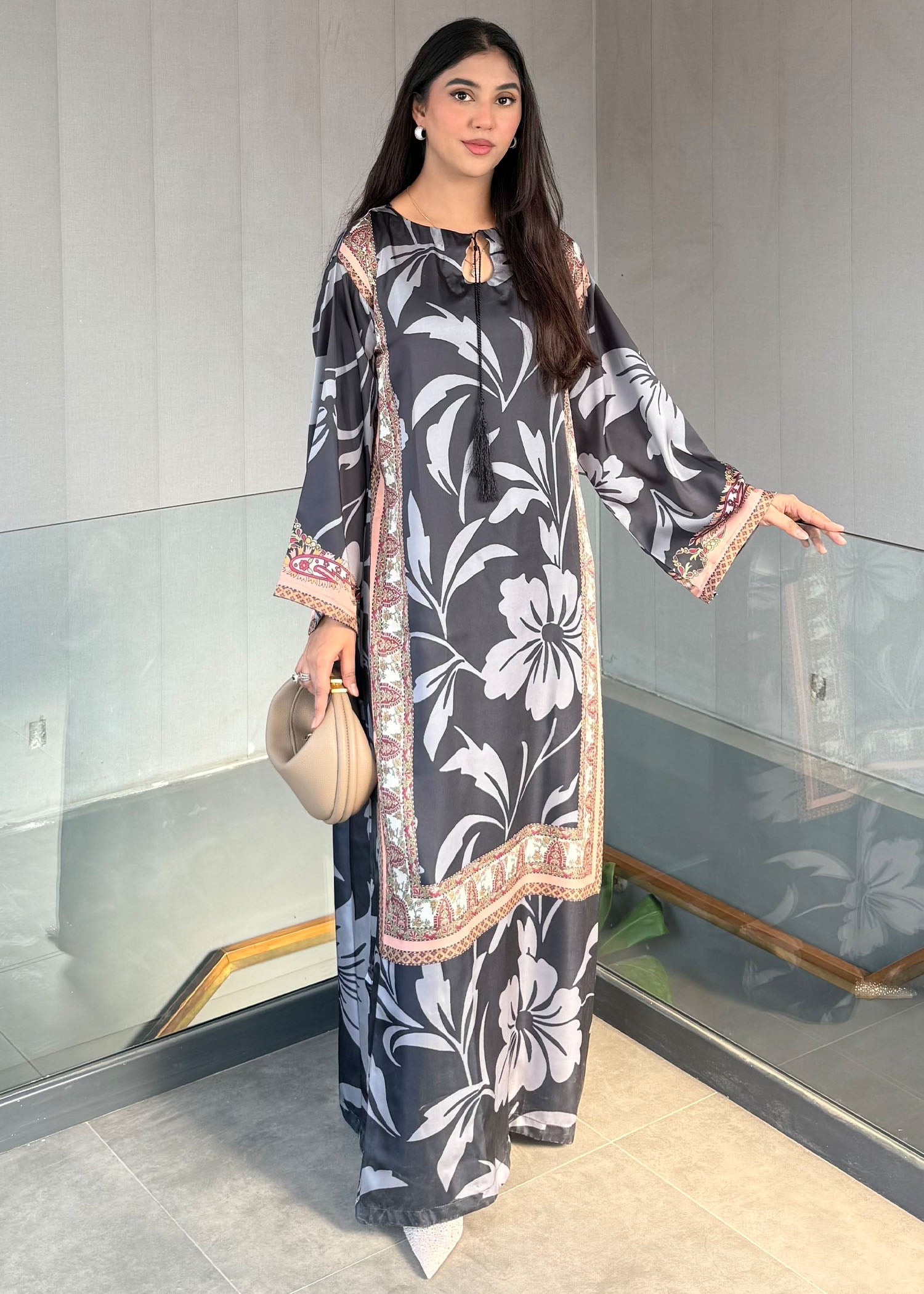 satin silk Kaftan in Black