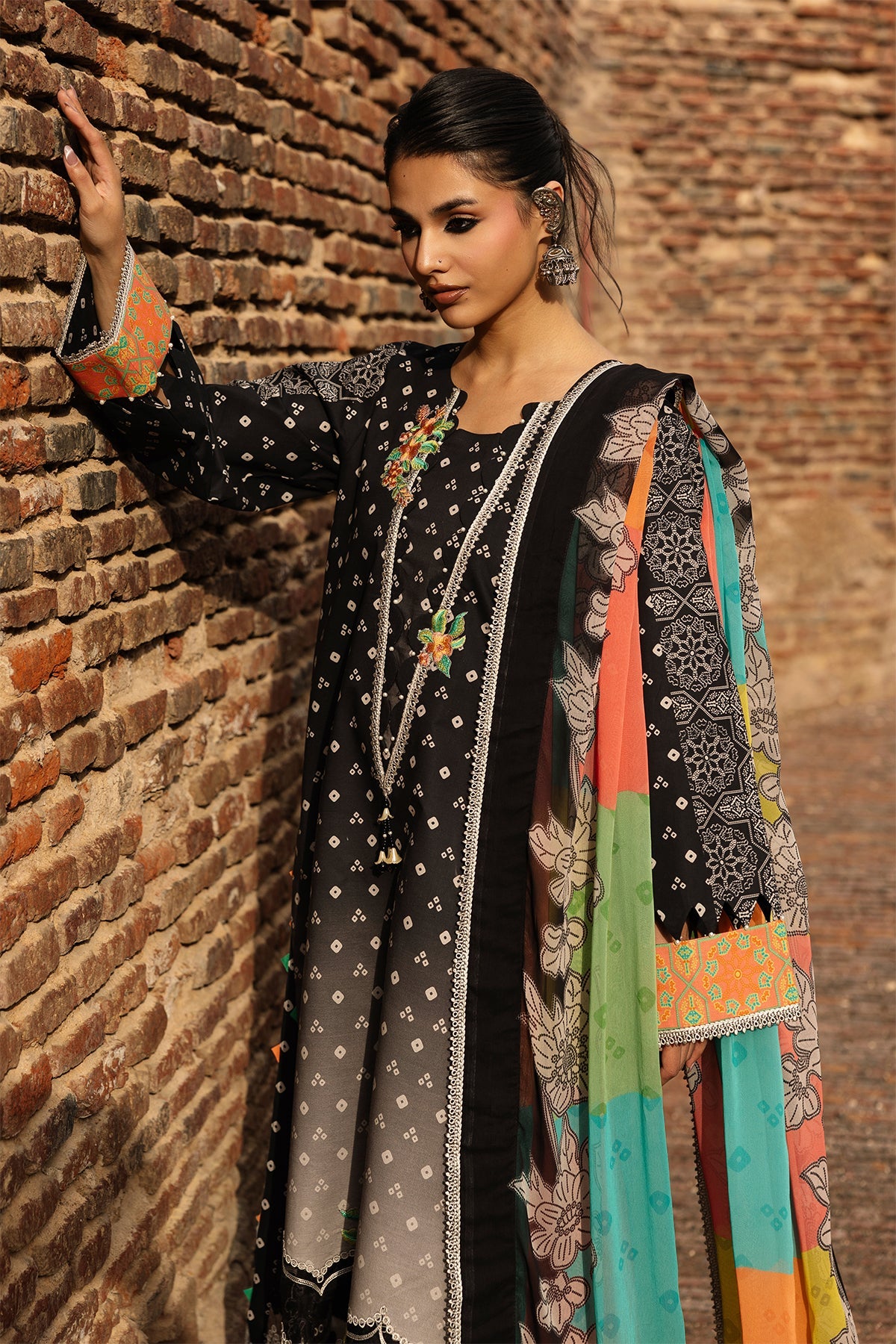 Chunri Lawn – CHN6-02