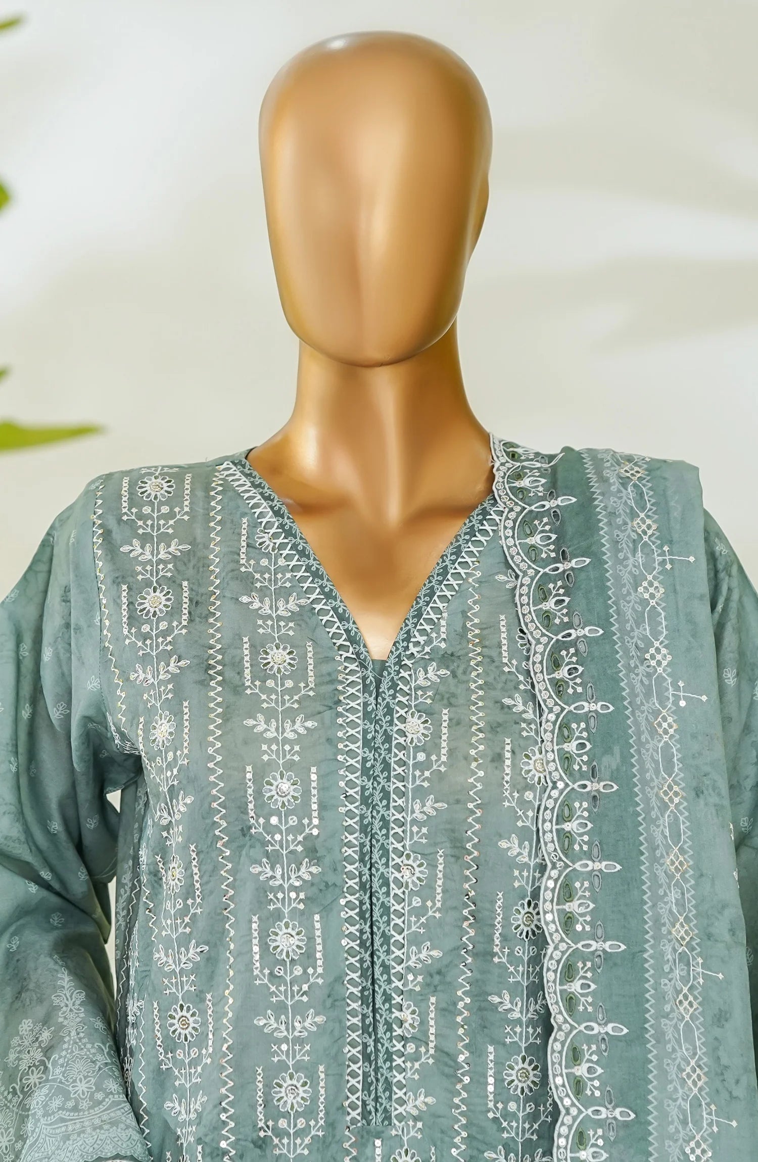 RTW White & White Embroidered Lawn – 14