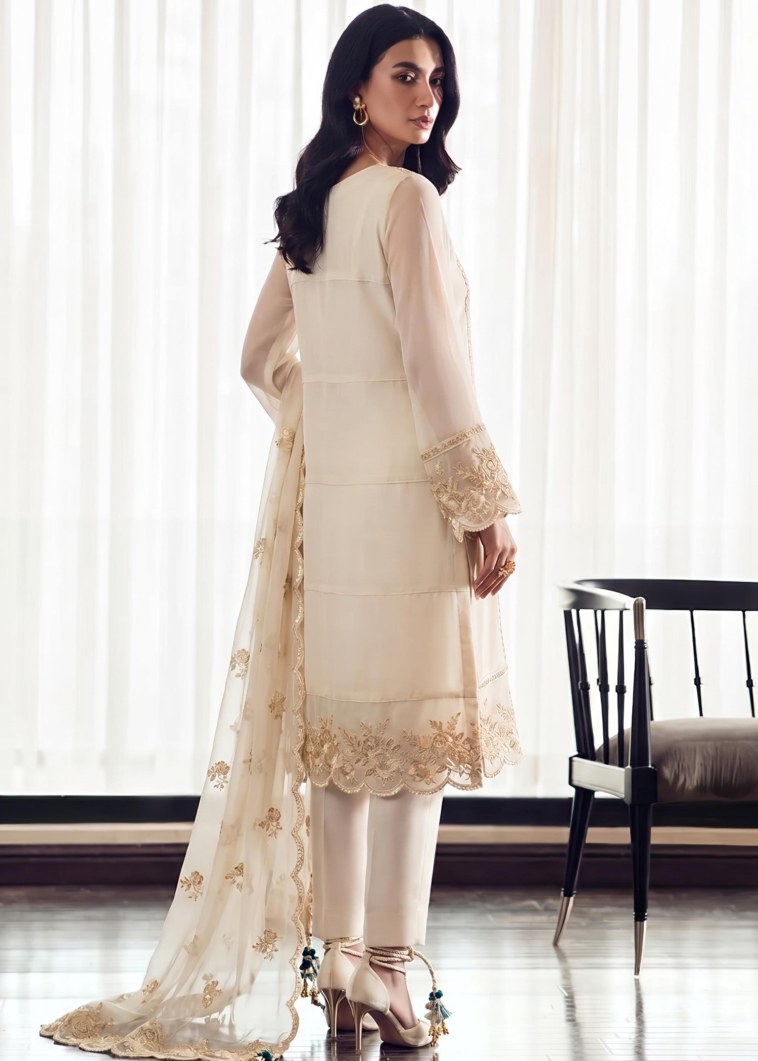 bemberg crinkle chiffon Kurta Set in Cream