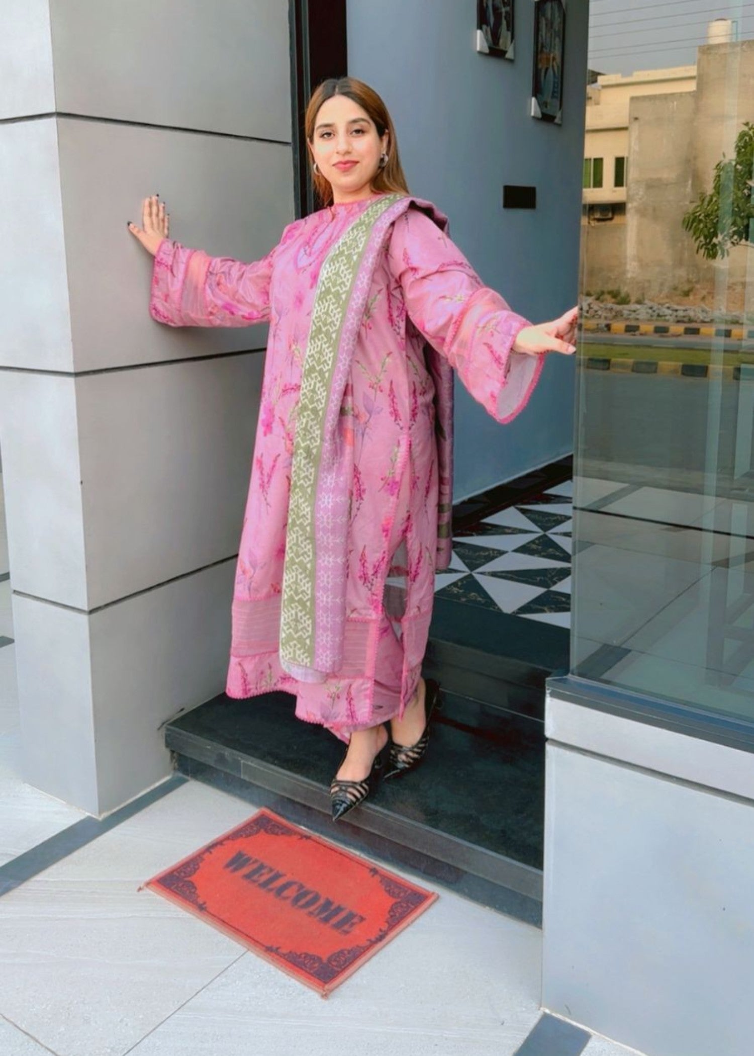 poly lawn Kurta Set in Petal pink