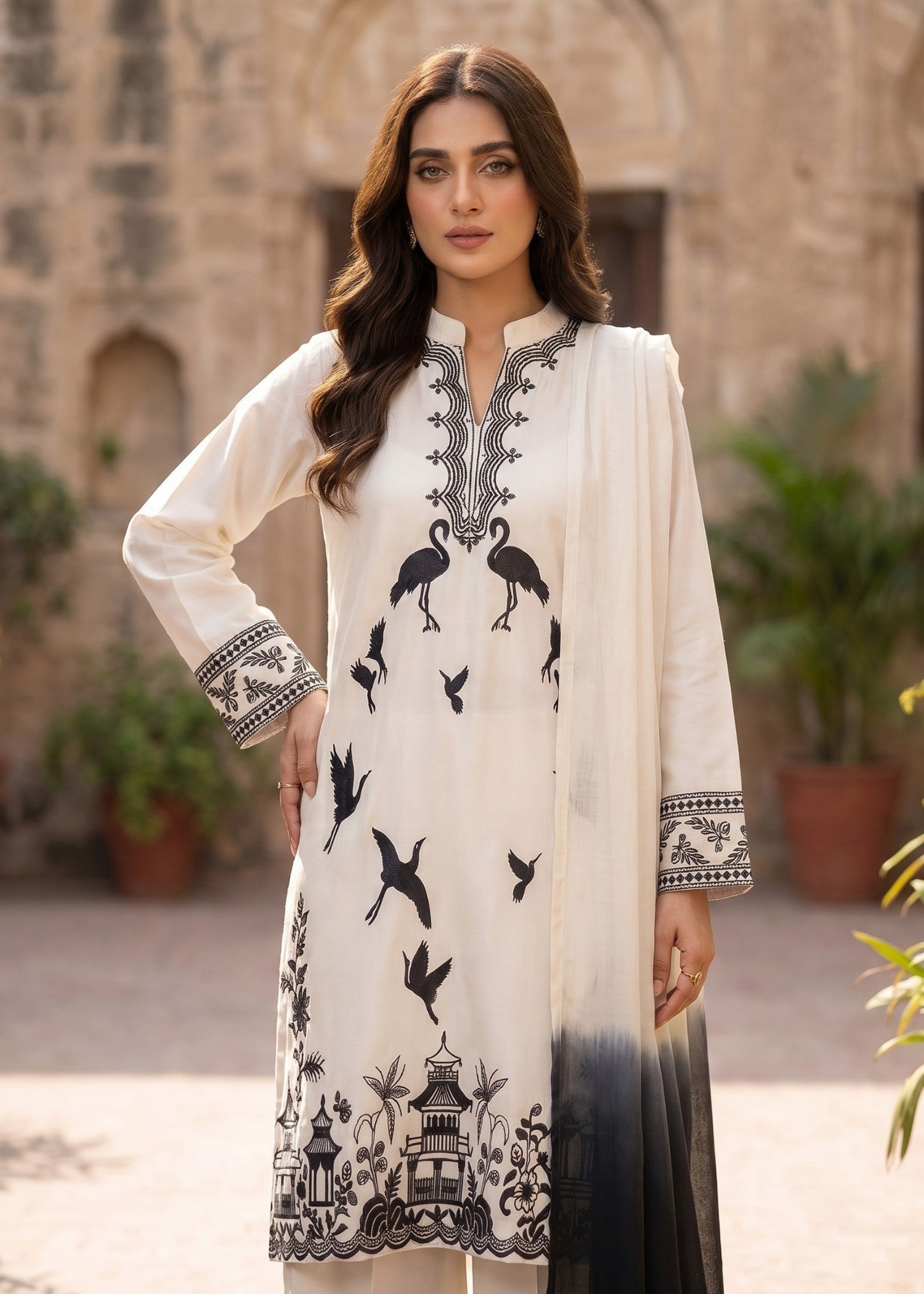 blended grip silk Kurta Set in Eggshell