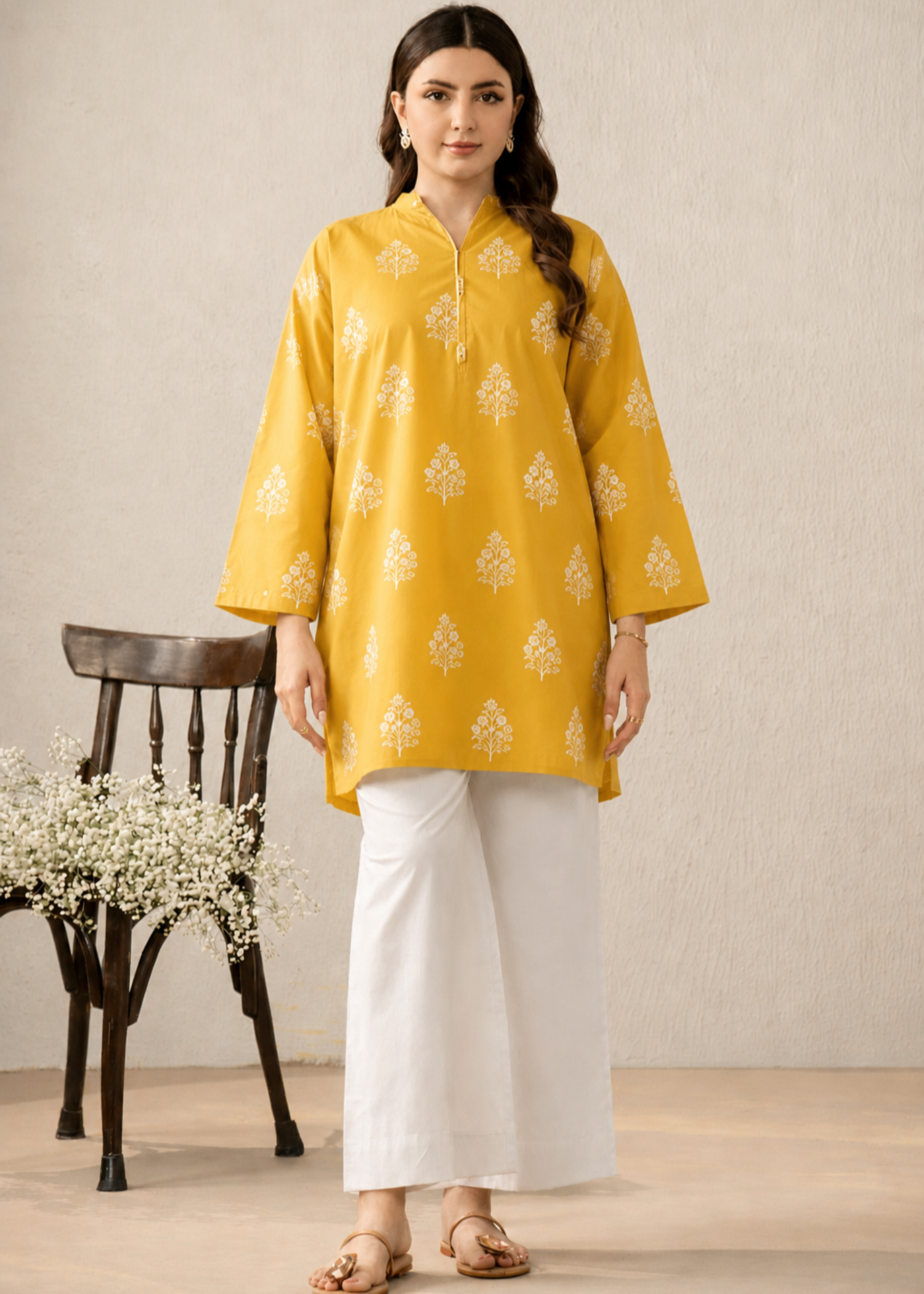 lawn cotton Kurta Set in White, mustard