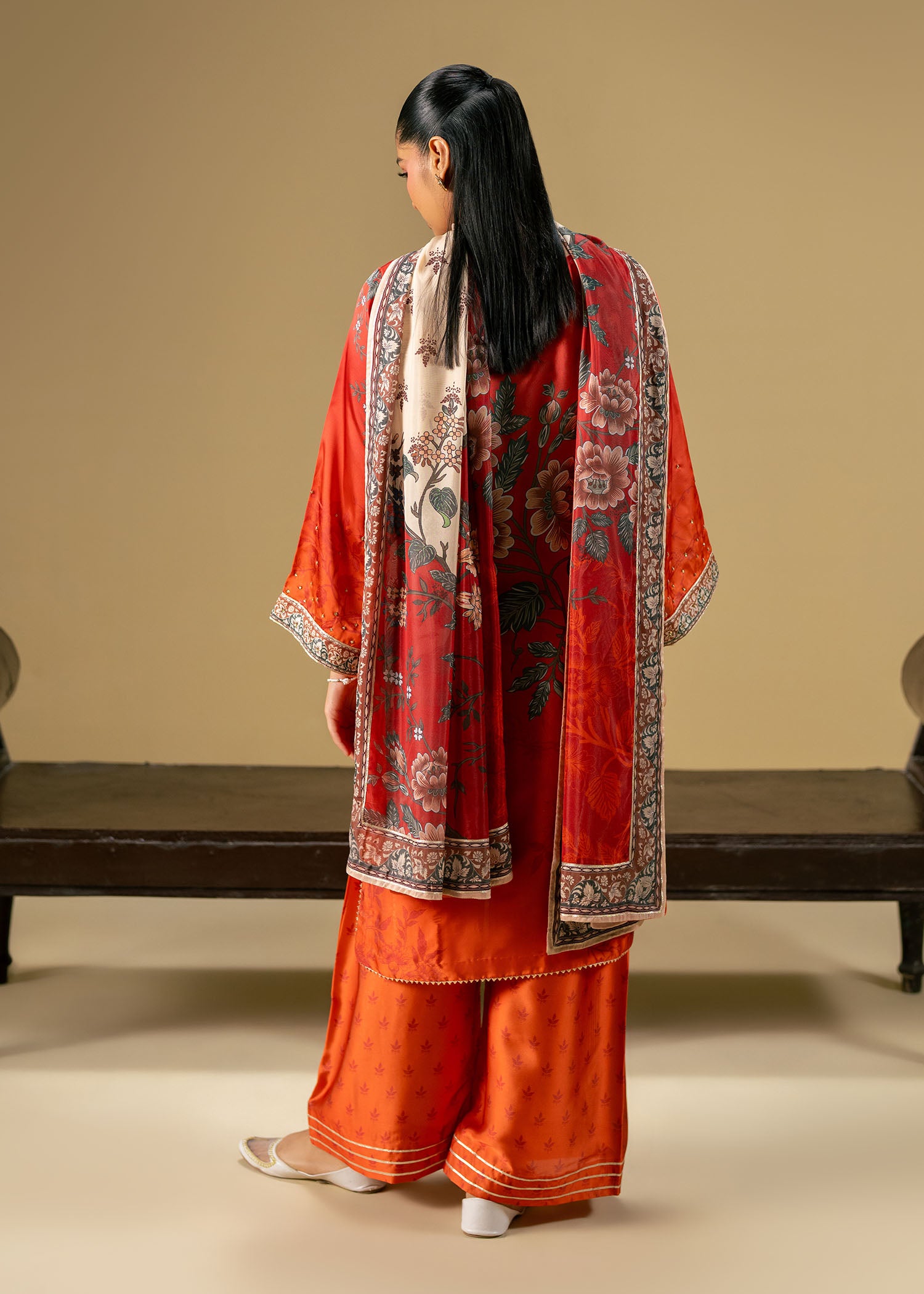 charmuse/shamooz Kurta Set in Orange