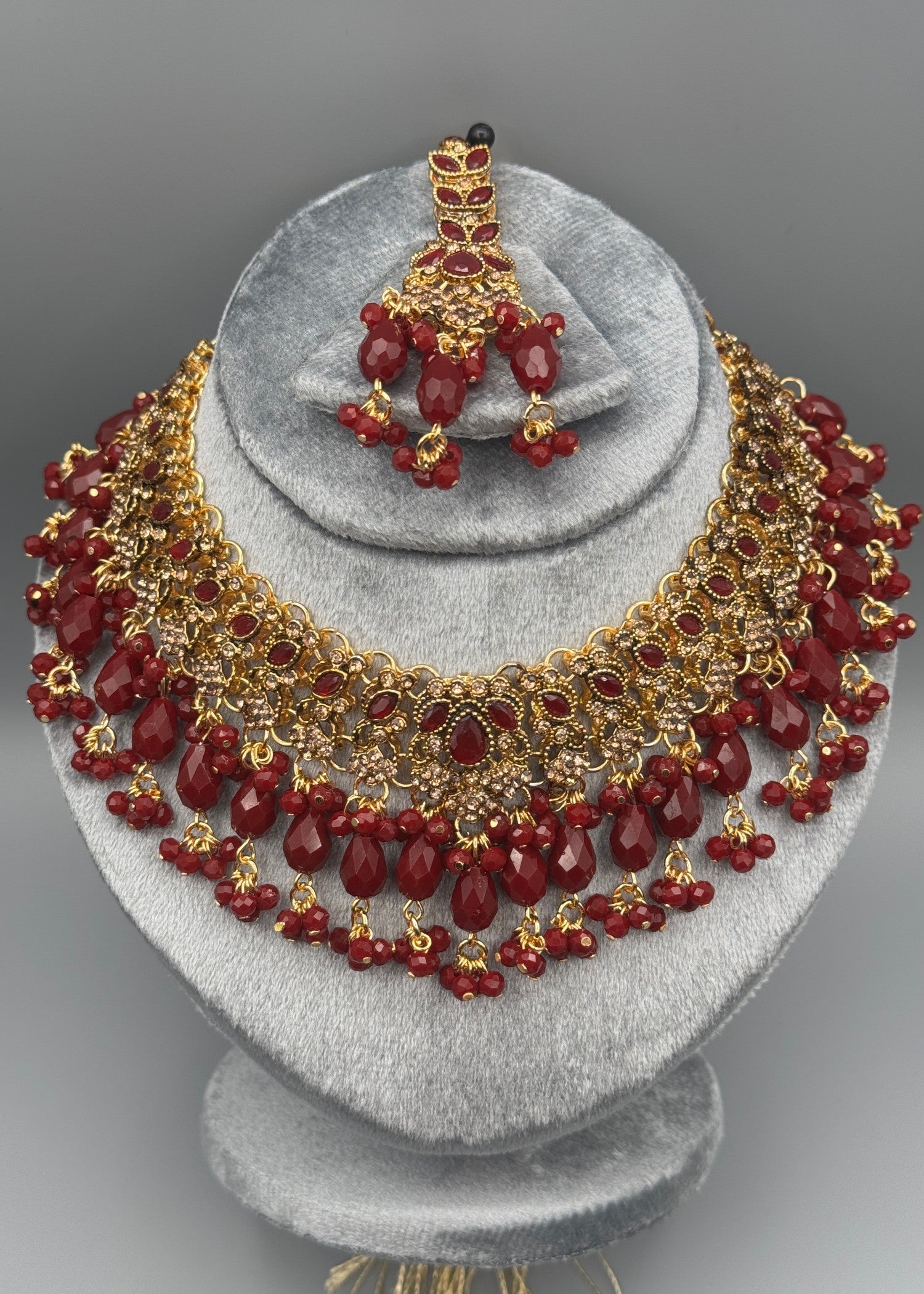 Choker in Gold, red Color by - Trendy Women Choker ZXY2451