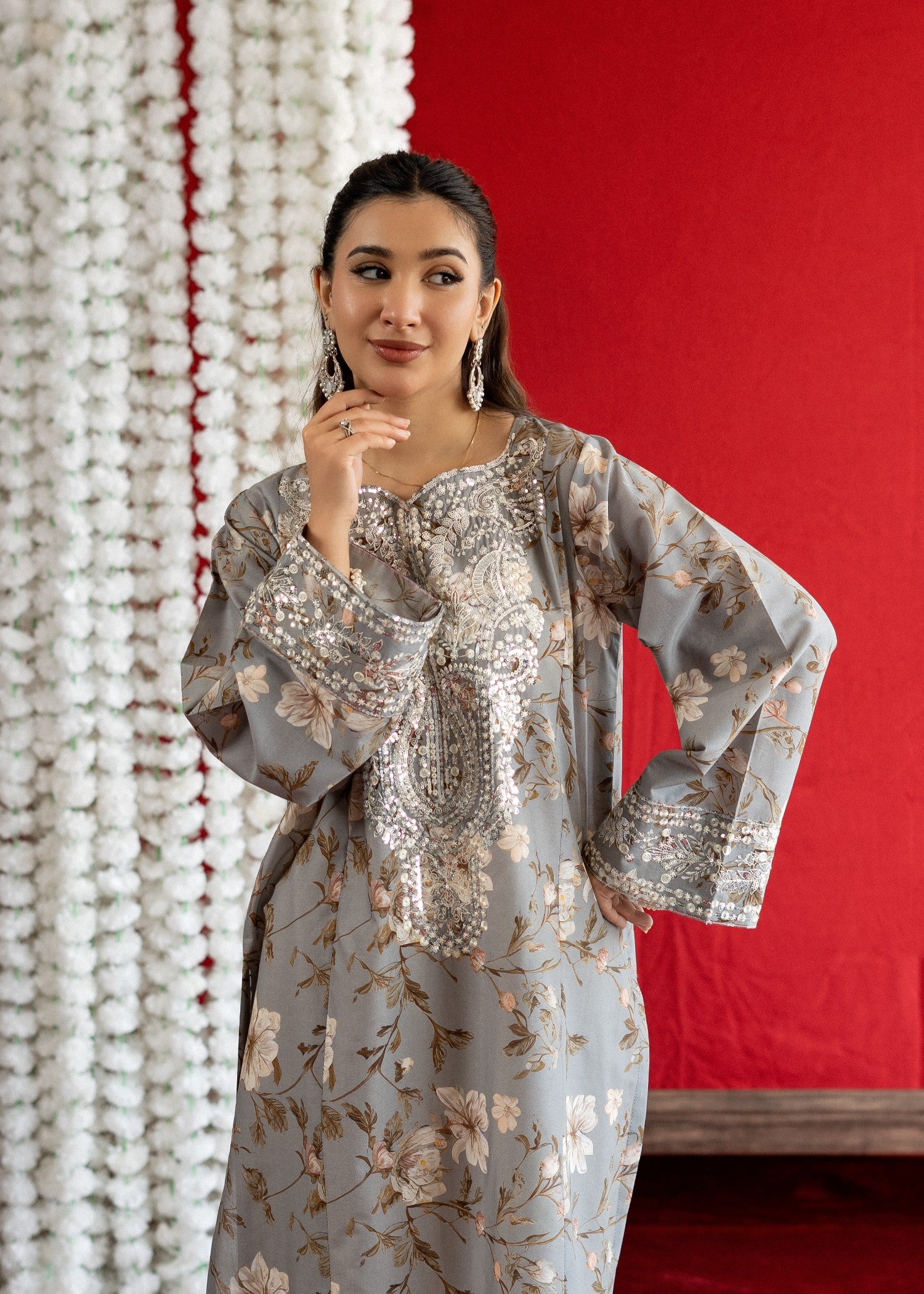 lawn Kurta Set in Off-white, zinc grey